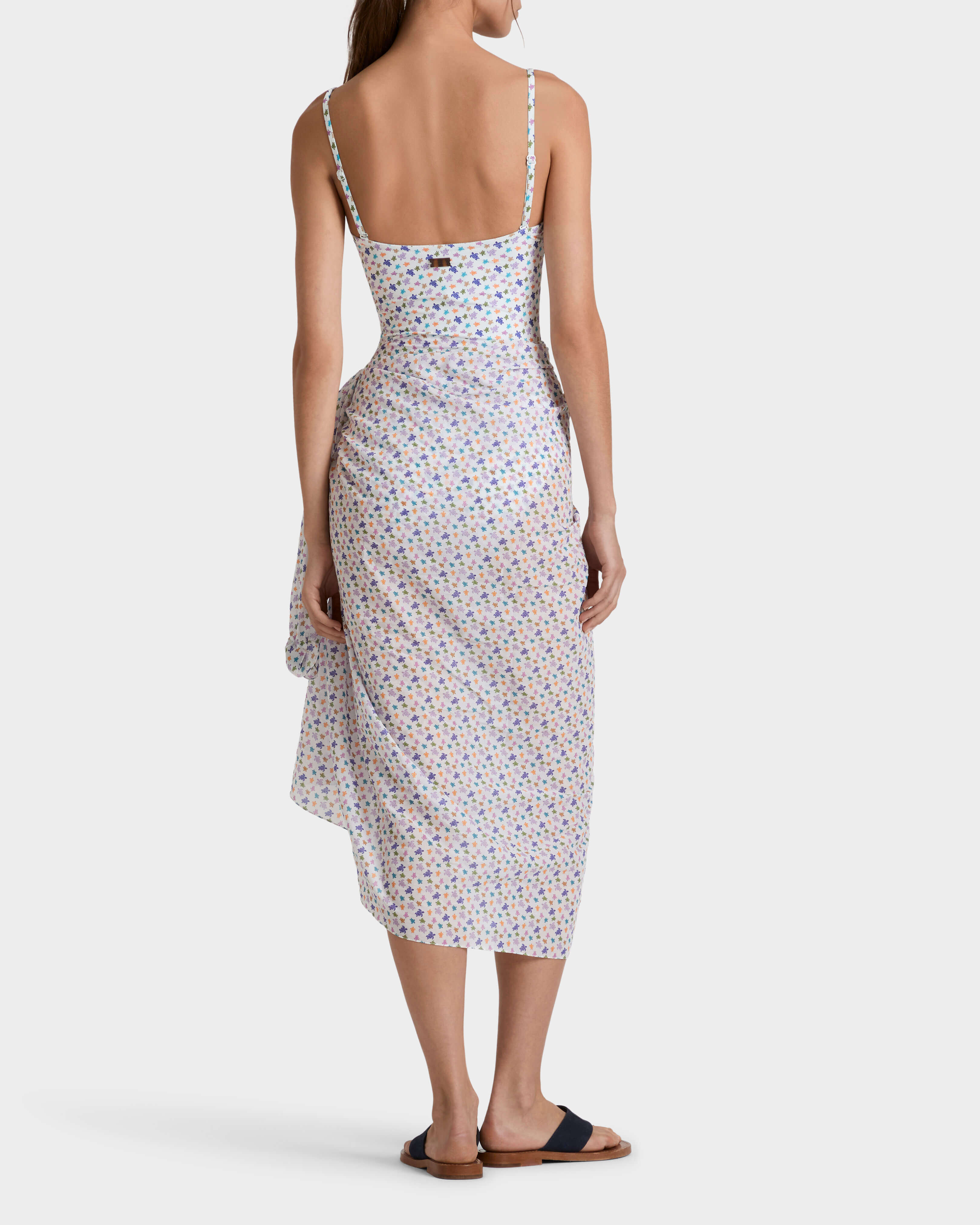 Women Cotton voile Pareo Micro Ronde des Tortues OURAGAN backworn view