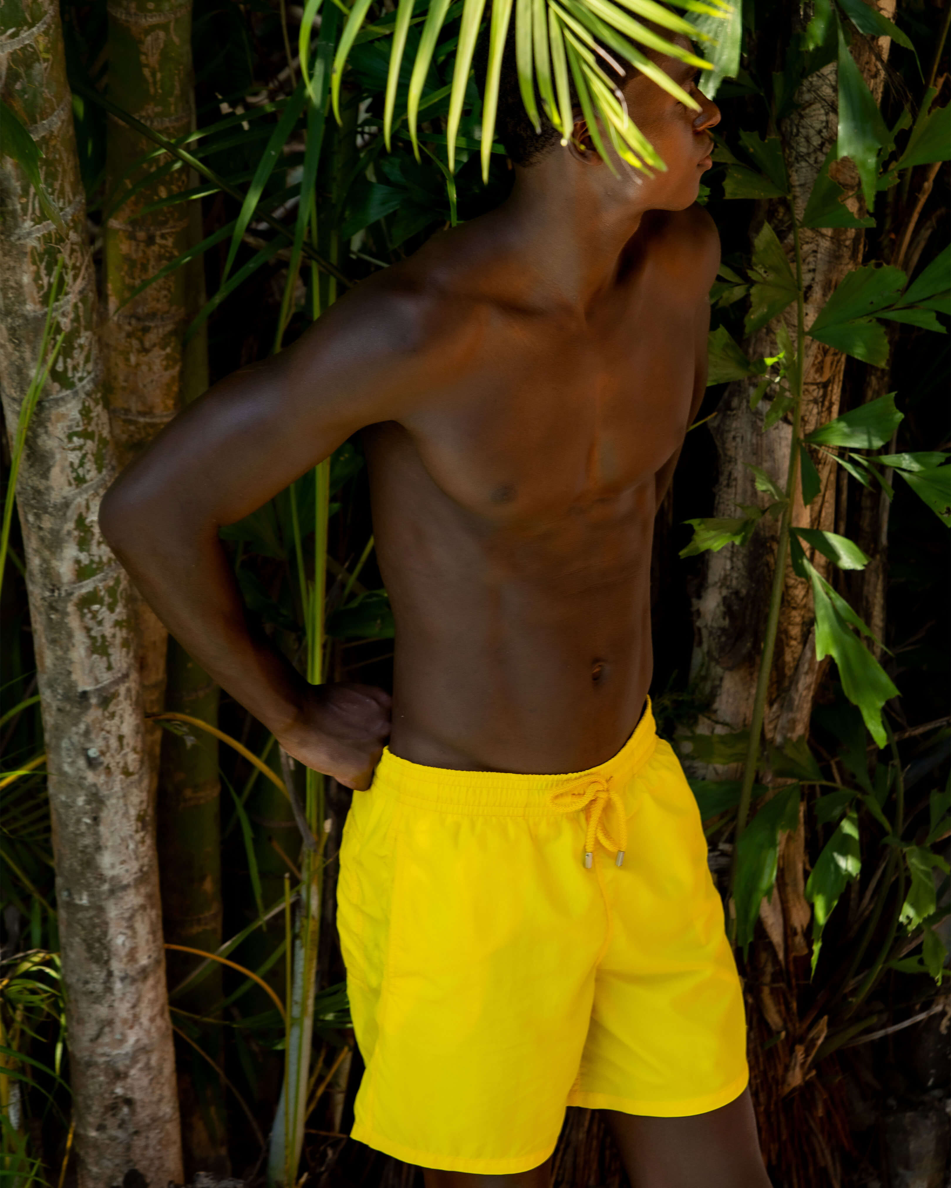 Pantaloncini mare uomo tinta unita SOLE lifestyle view