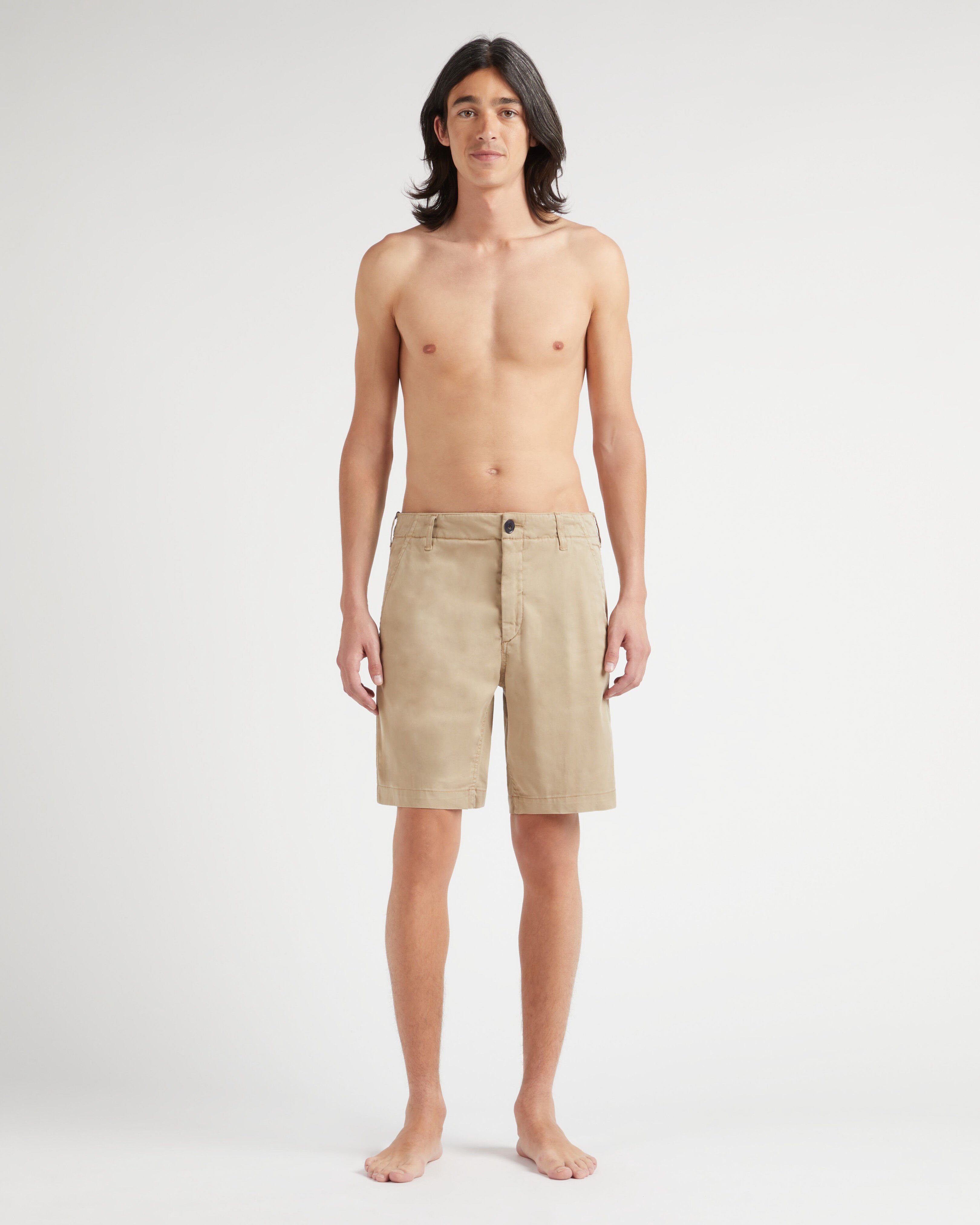 Men Tencel Gabardine Bermuda Shorts KRAFT frontworn view