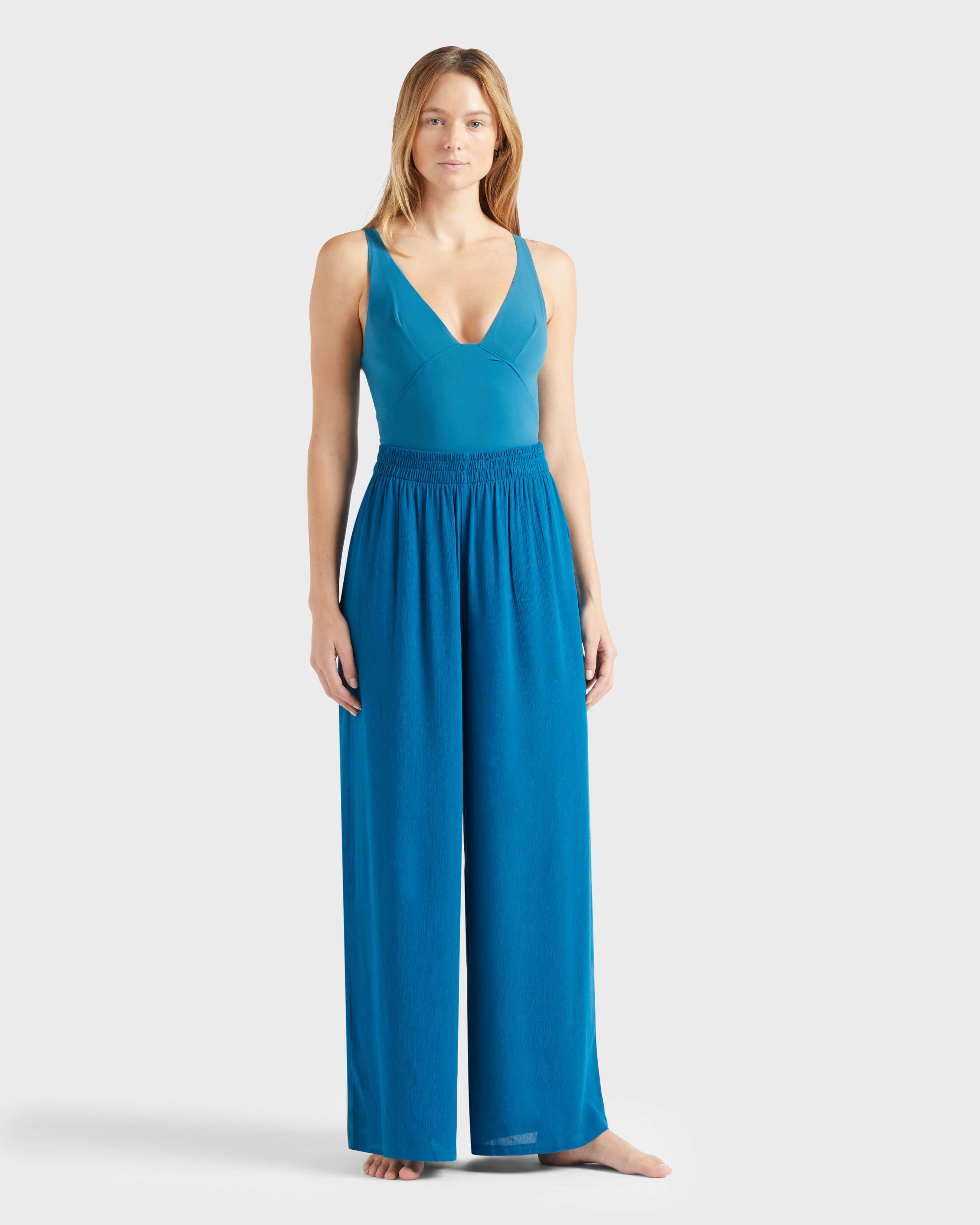 Women Wide-legs Viscose Pants PEACOCK frontworn view