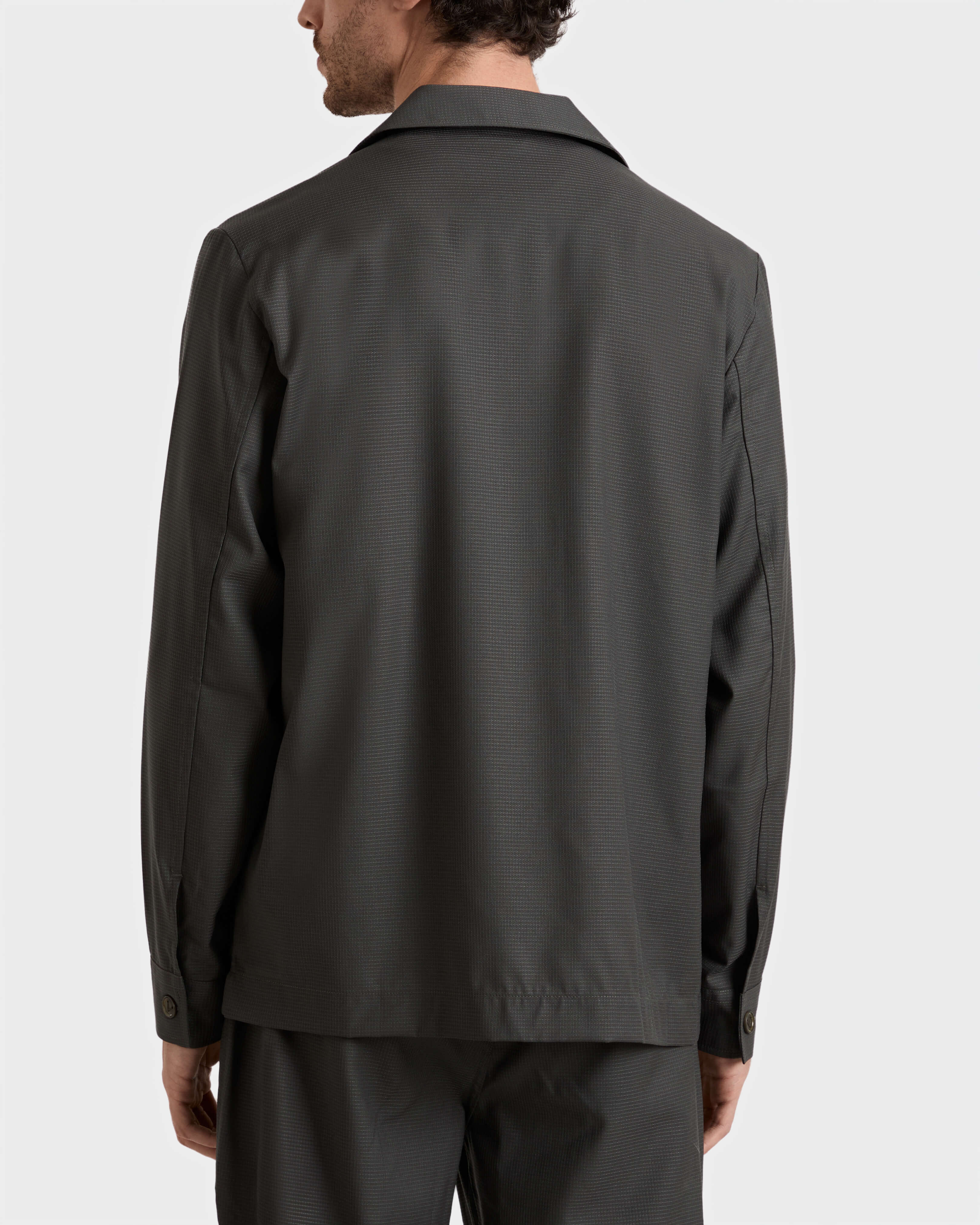 Sobrecamisa de lana con estampado Micro Carreaux para hombre CAQUI backworn view