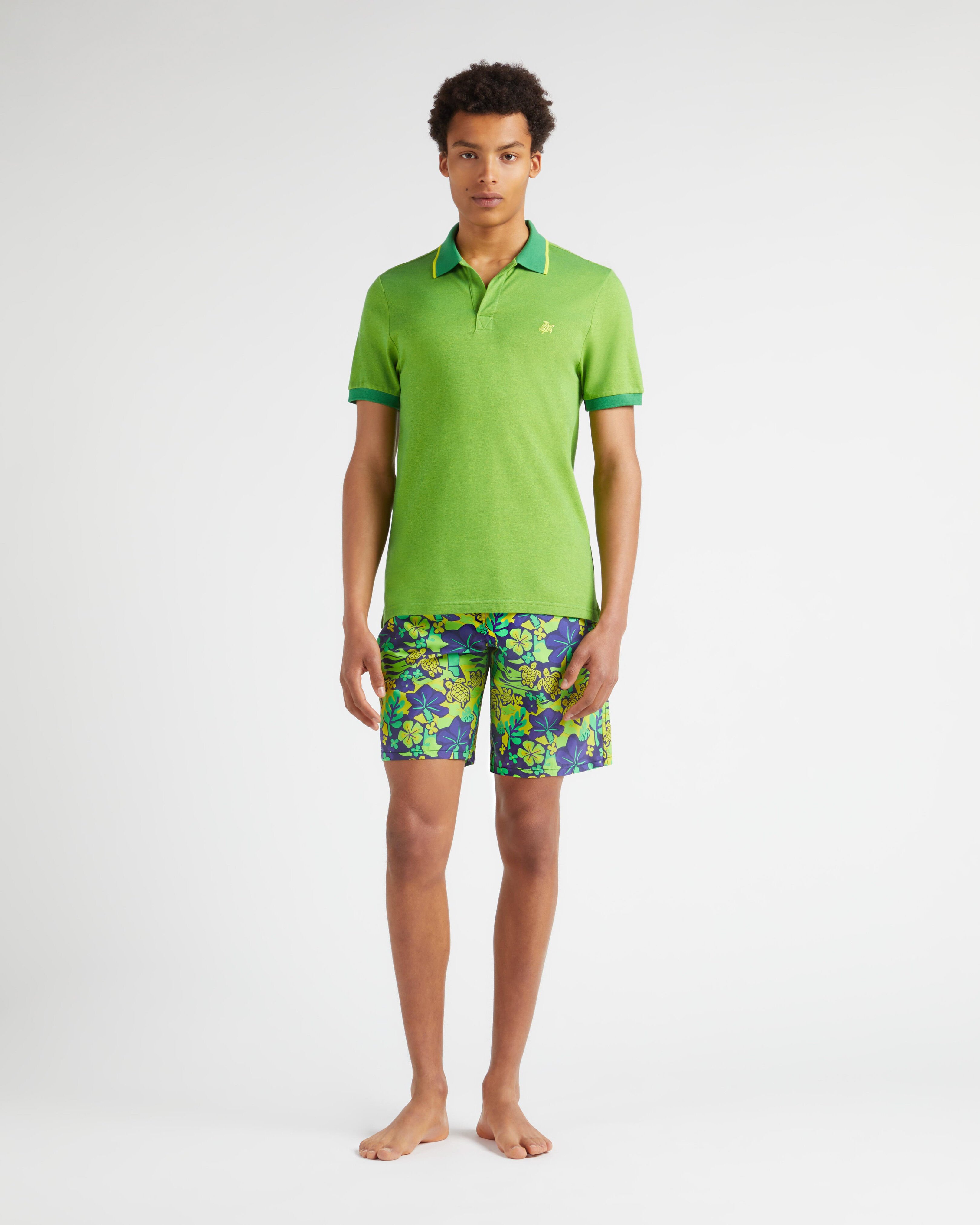 Men Organic Cotton Colour Changing Polo Shirt CHIVE frontworn view