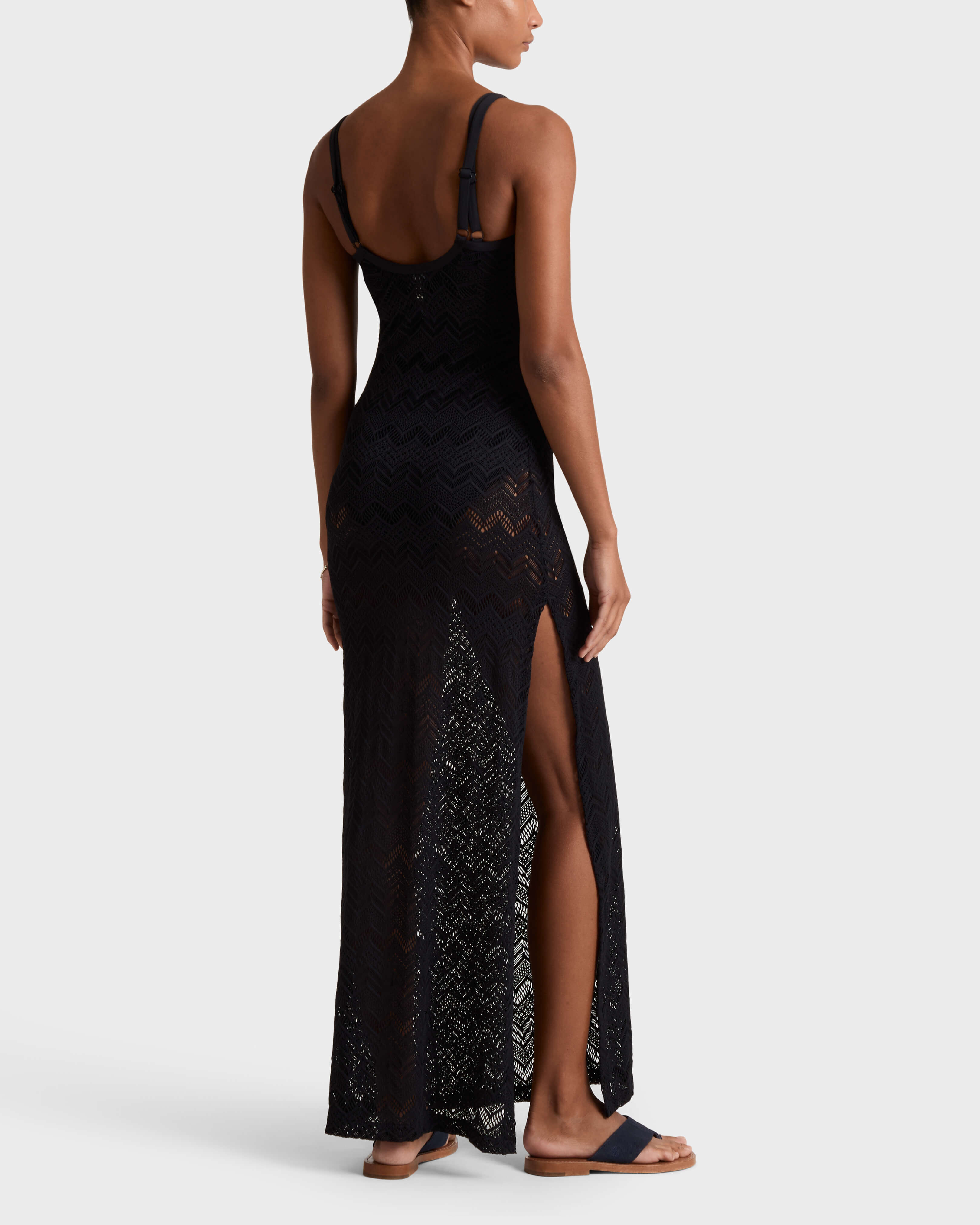 Vestido largo de malla para mujer NEGRO backworn view