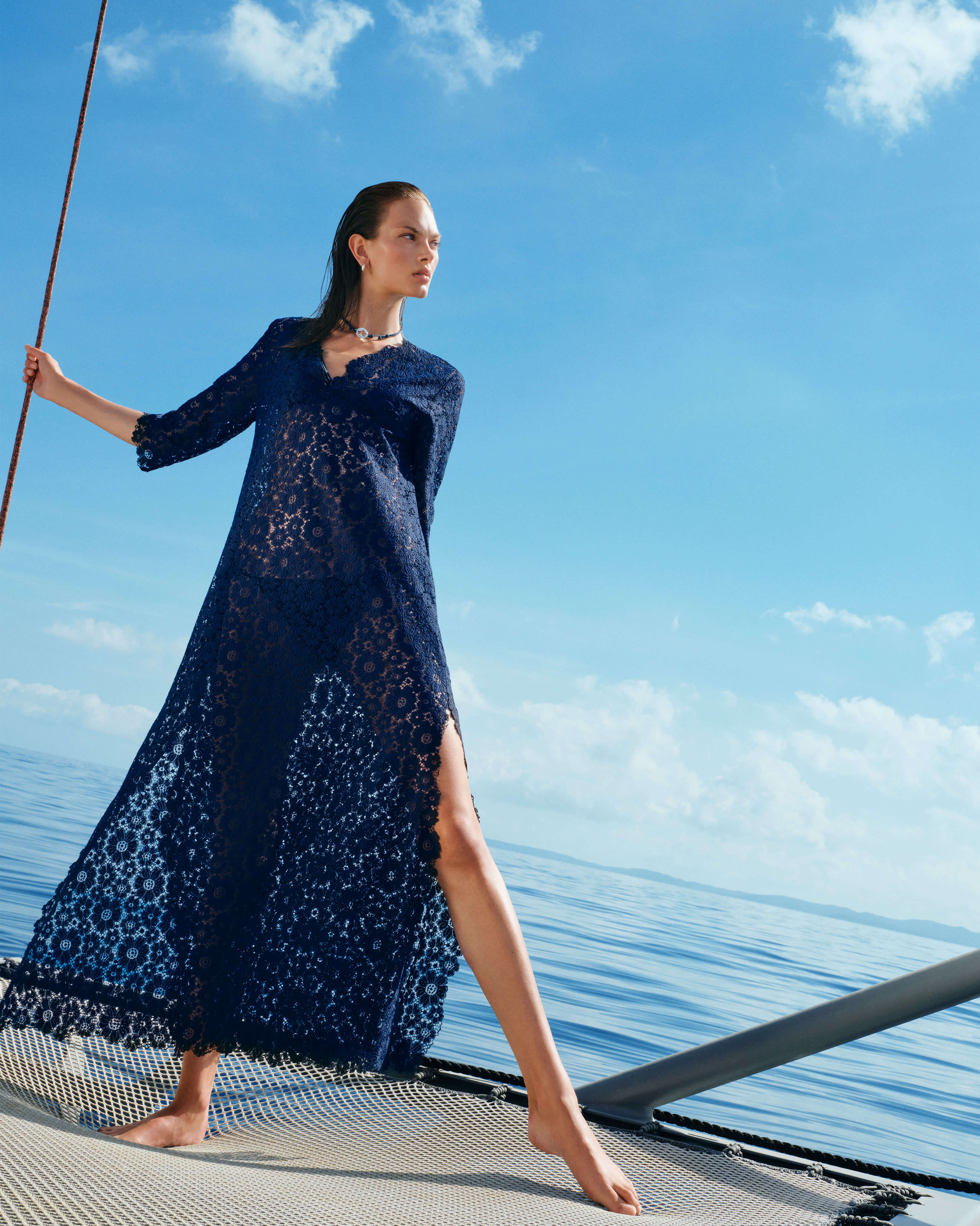 Kaftano in guipure BLU MARINE frontworn view