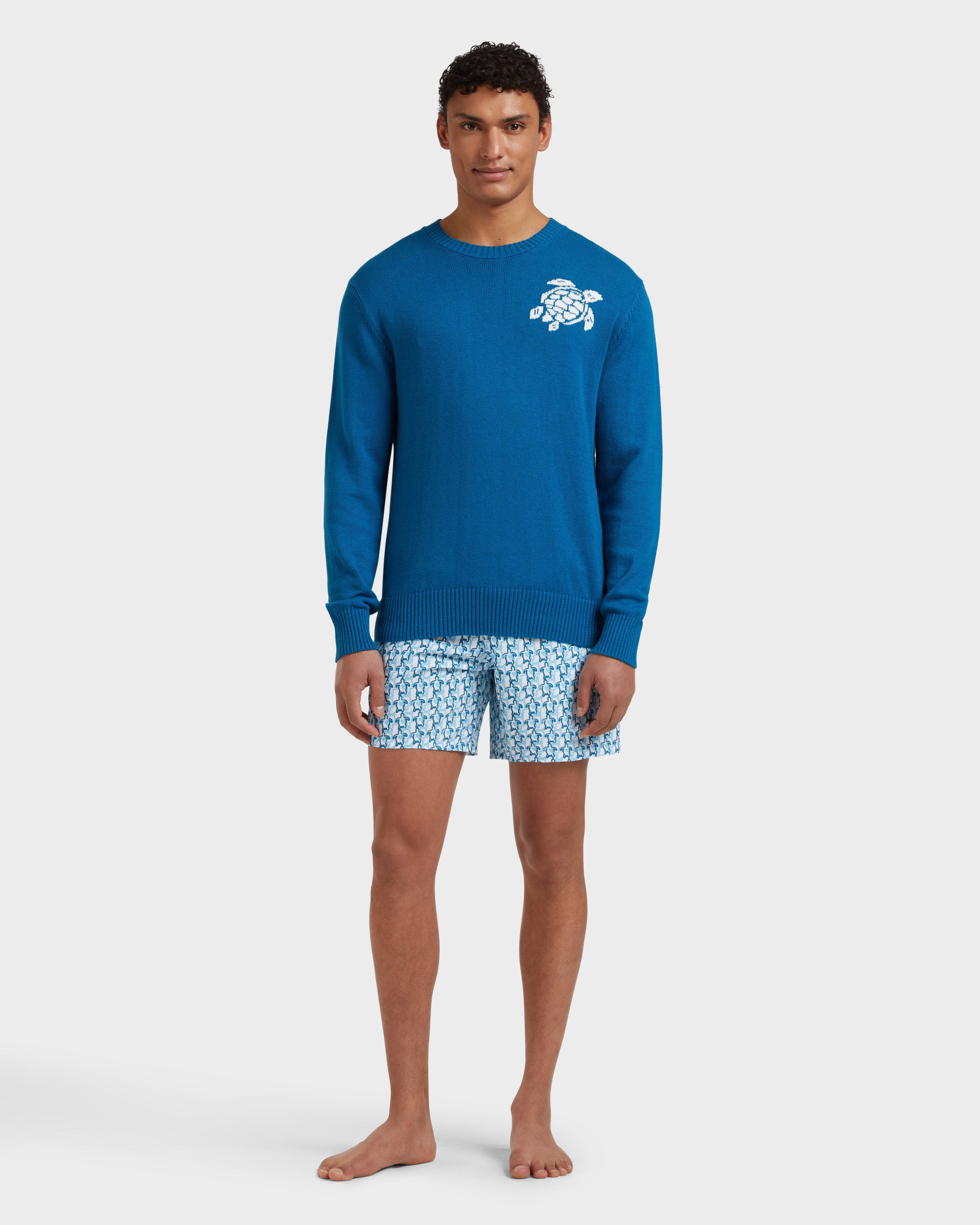 Men Crewneck Cotton and Cashmere Sweater Turtle PEACOCK frontworn view