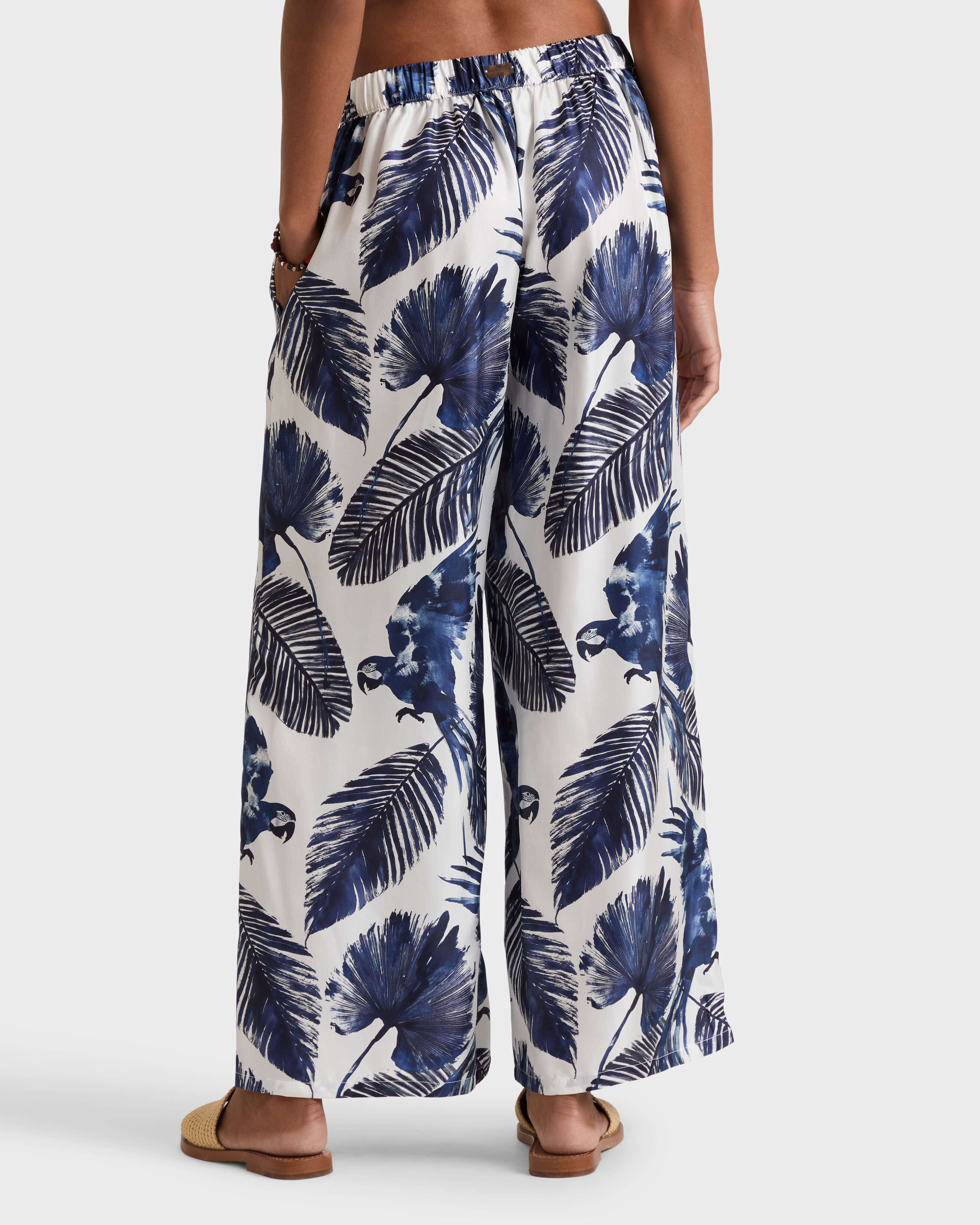 Papagaio Seidenhose mit weitem Bein für Damen WEISS backworn view