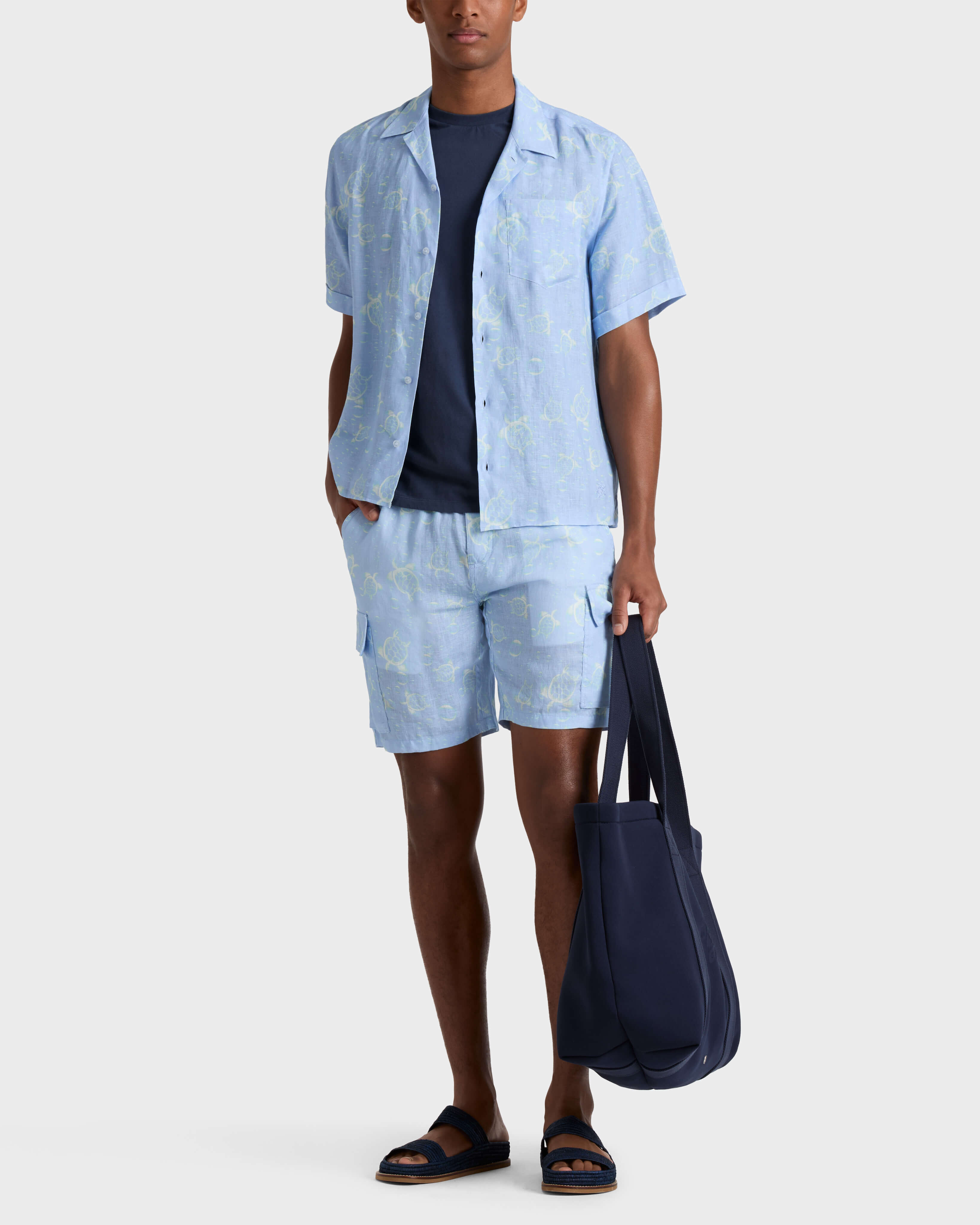 Bermuda uomo in lino Bubbles Turtles 3D CLOUDY frontworn view