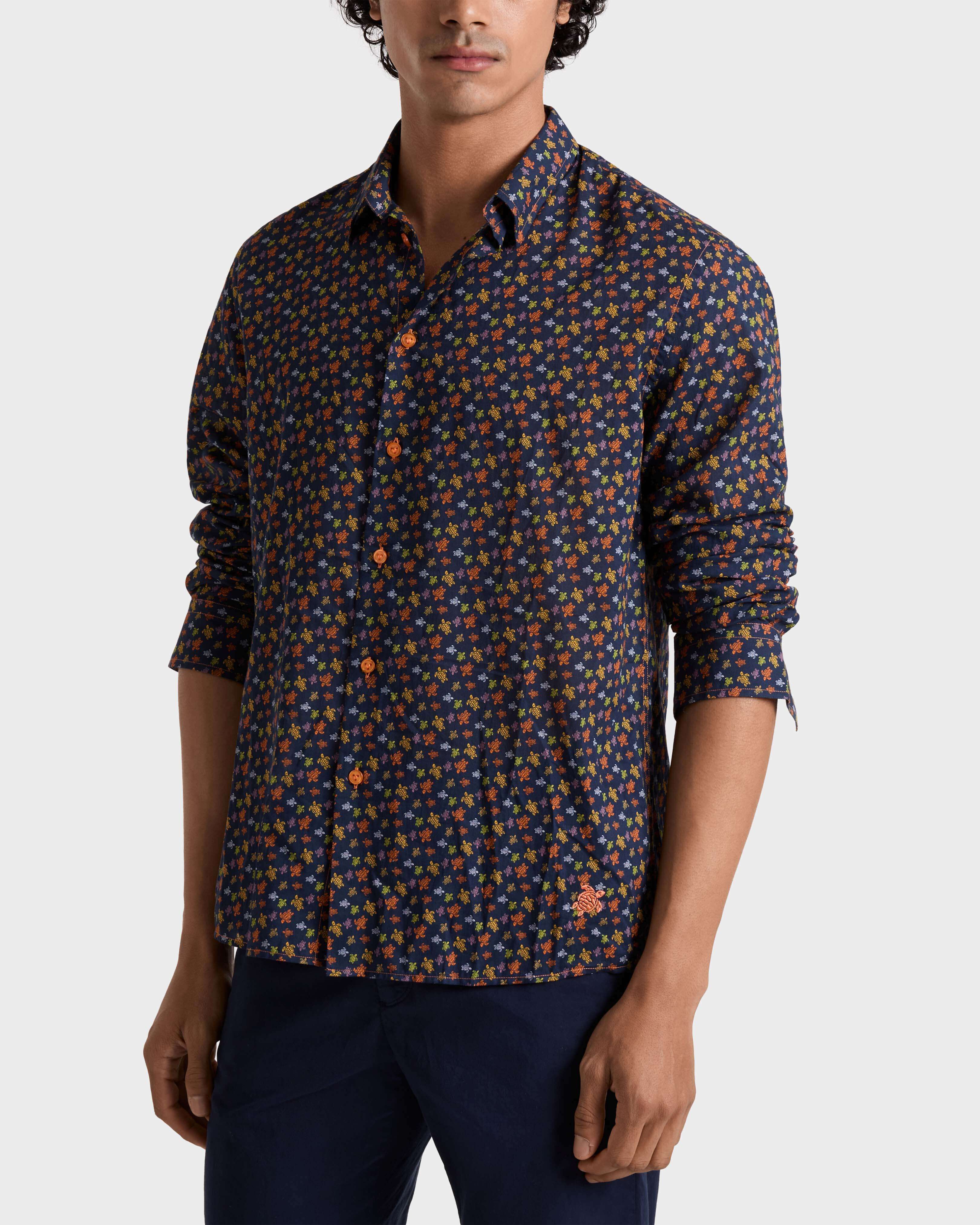 Chemise en voile de coton homme Micro Ronde Des Tortues VITAMINE frontworn view