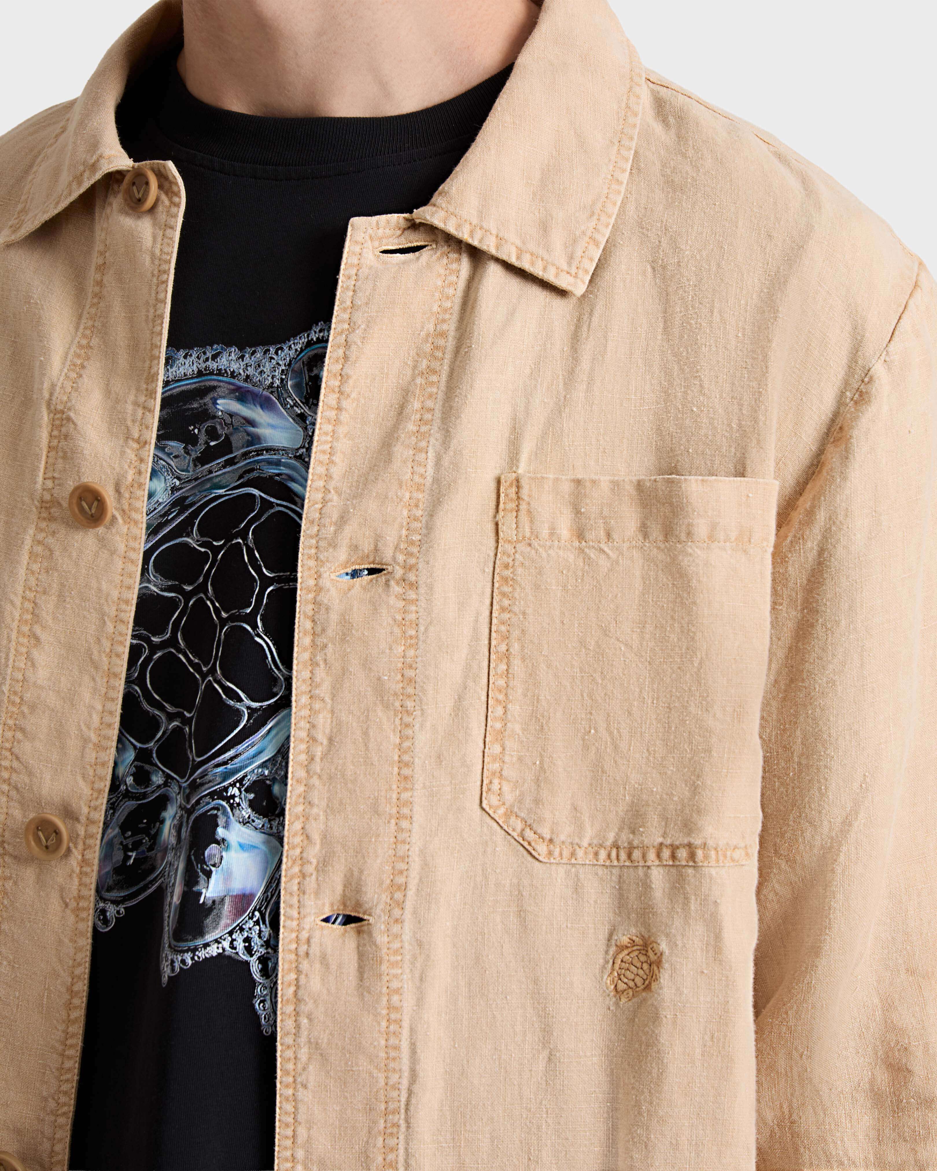 Sobrecamisa de lino con tinte mineral para hombre MOCHA supp1 view