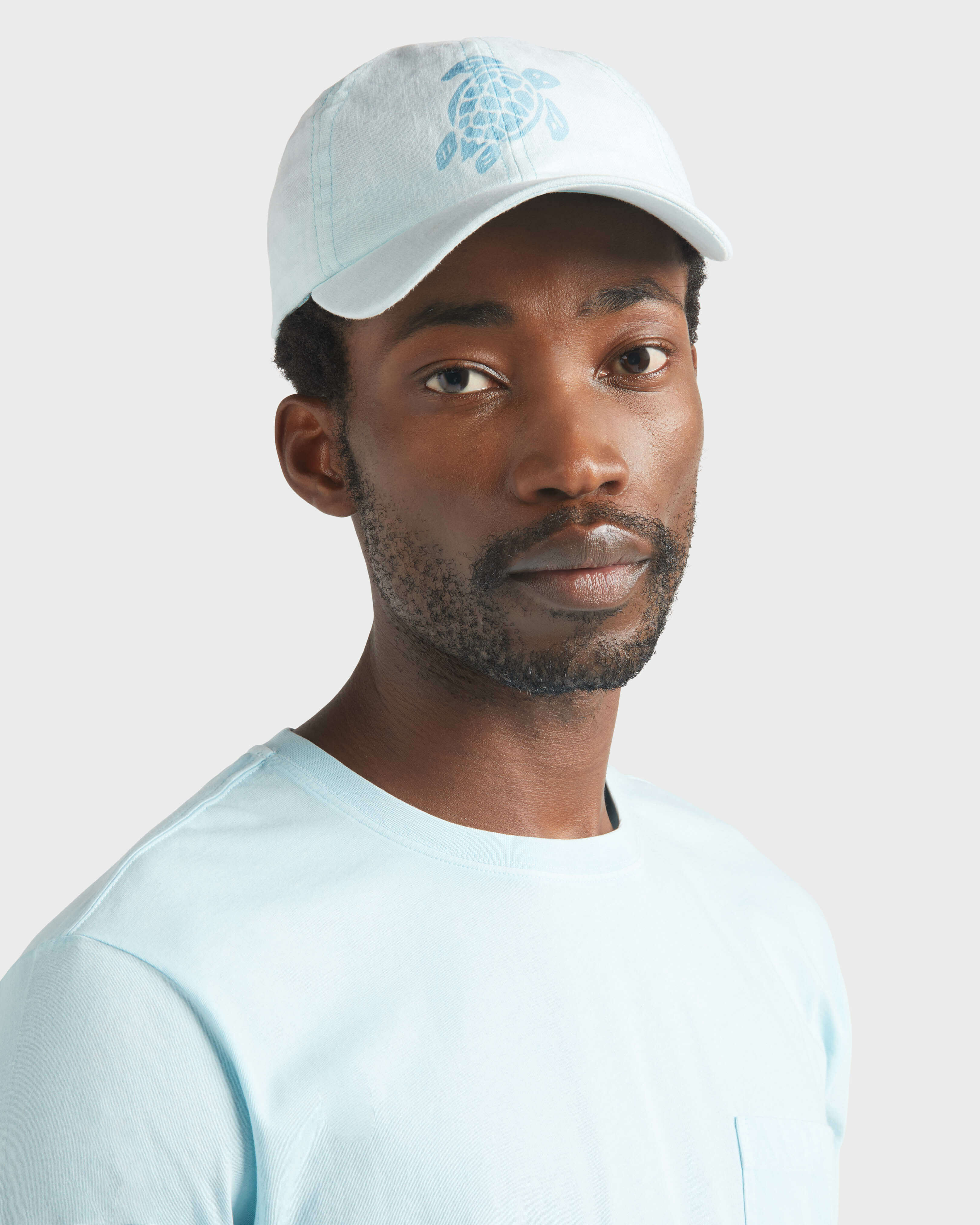 Unisex Linen Cap Solid PACIFIC frontworn view