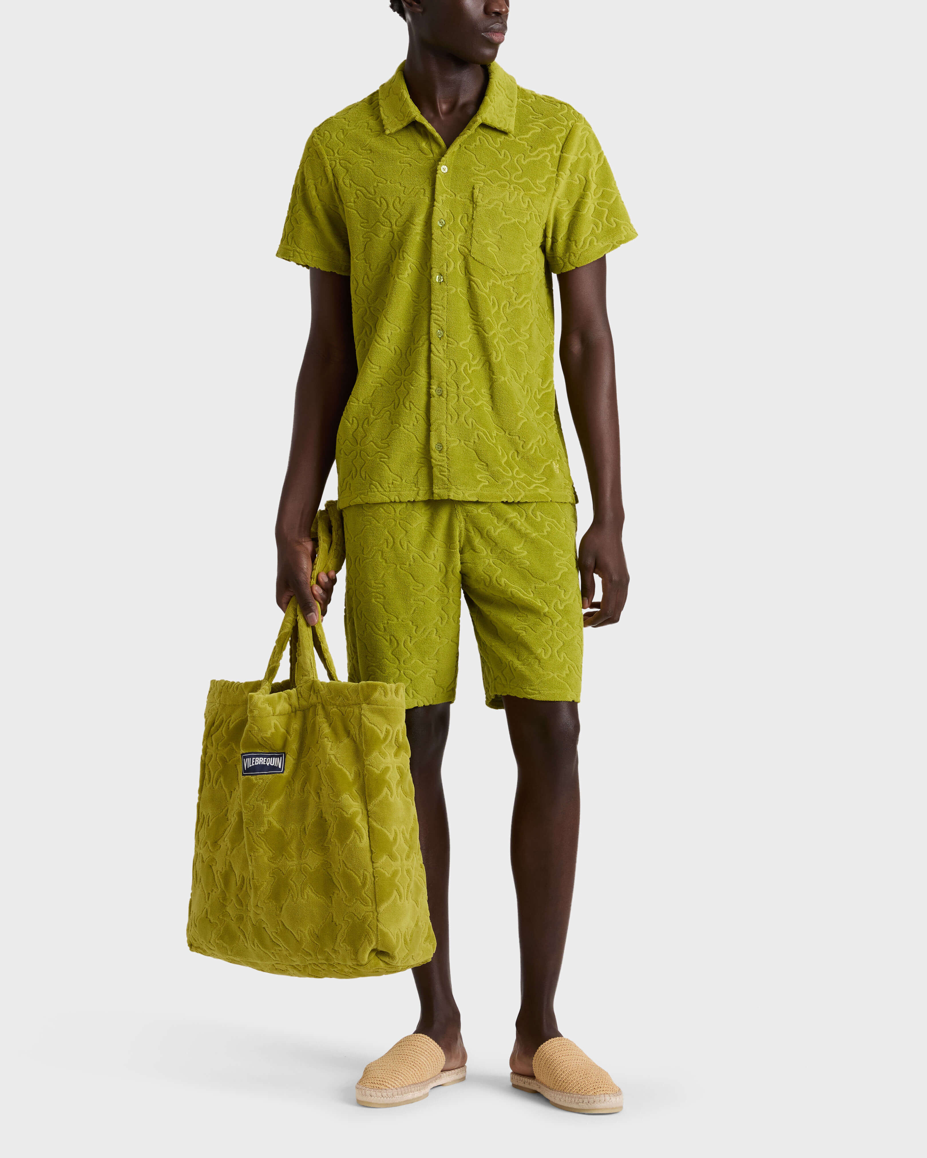 Men Terry Bermuda Shorts Turtles Net Jacquard WORMWOOD frontworn view