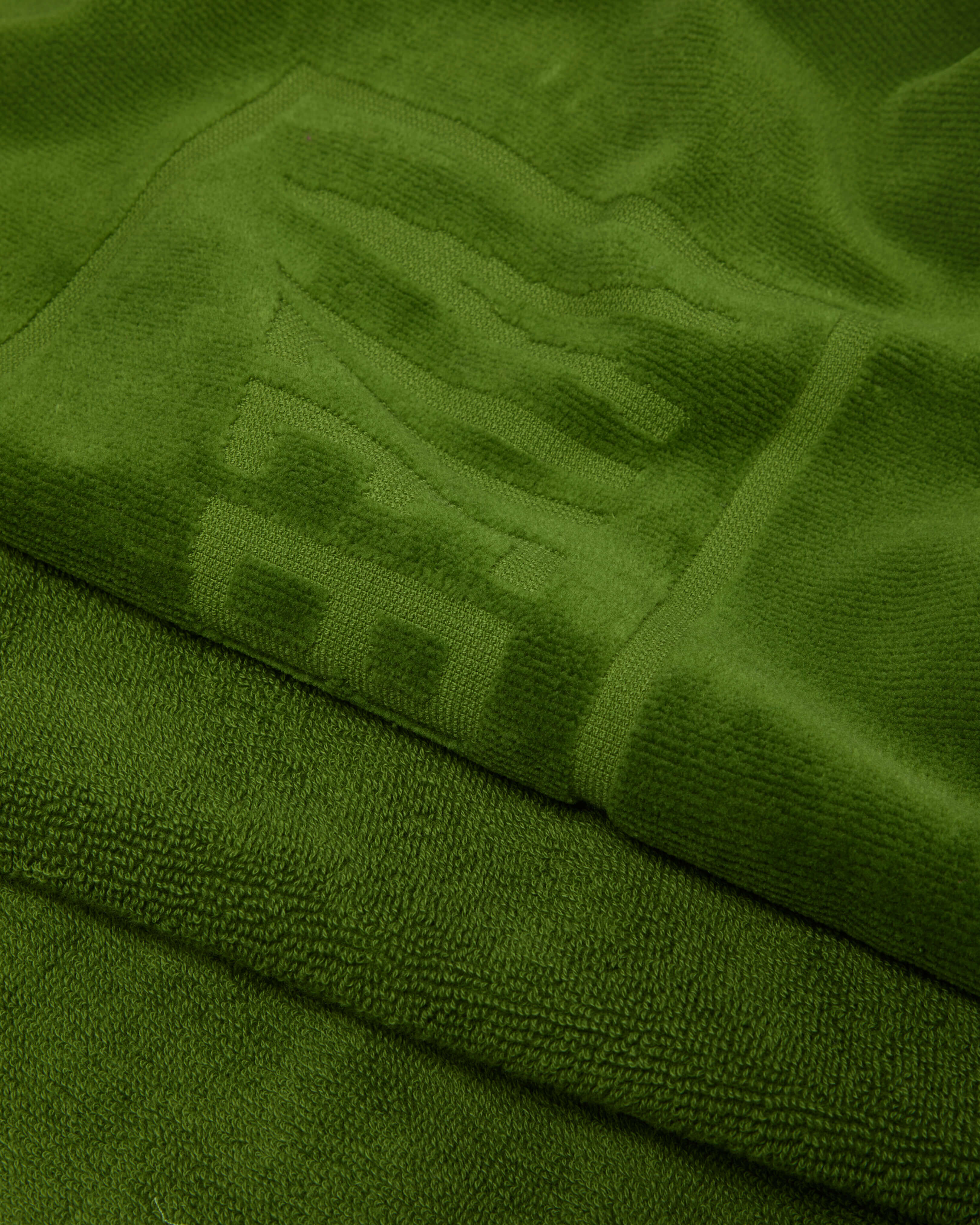 Toalla de playa de algodón orgánico con bolsillo MILITAIRE look2 view