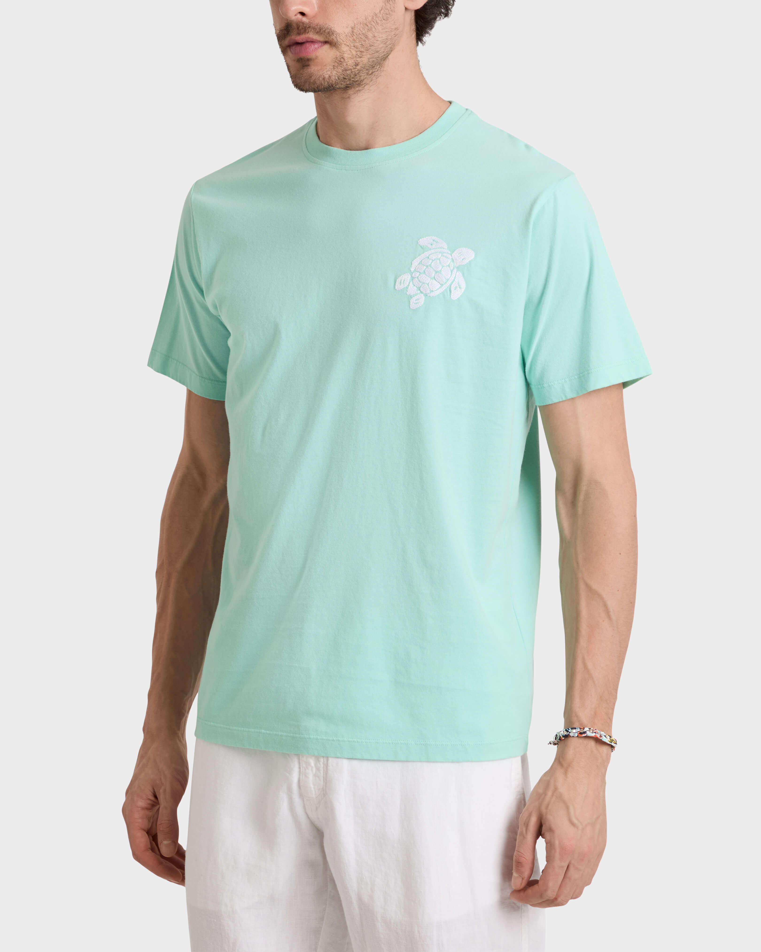 Men Organic Cotton T-shirt Big Turtle Embroidery CARIBBEAN frontworn view
