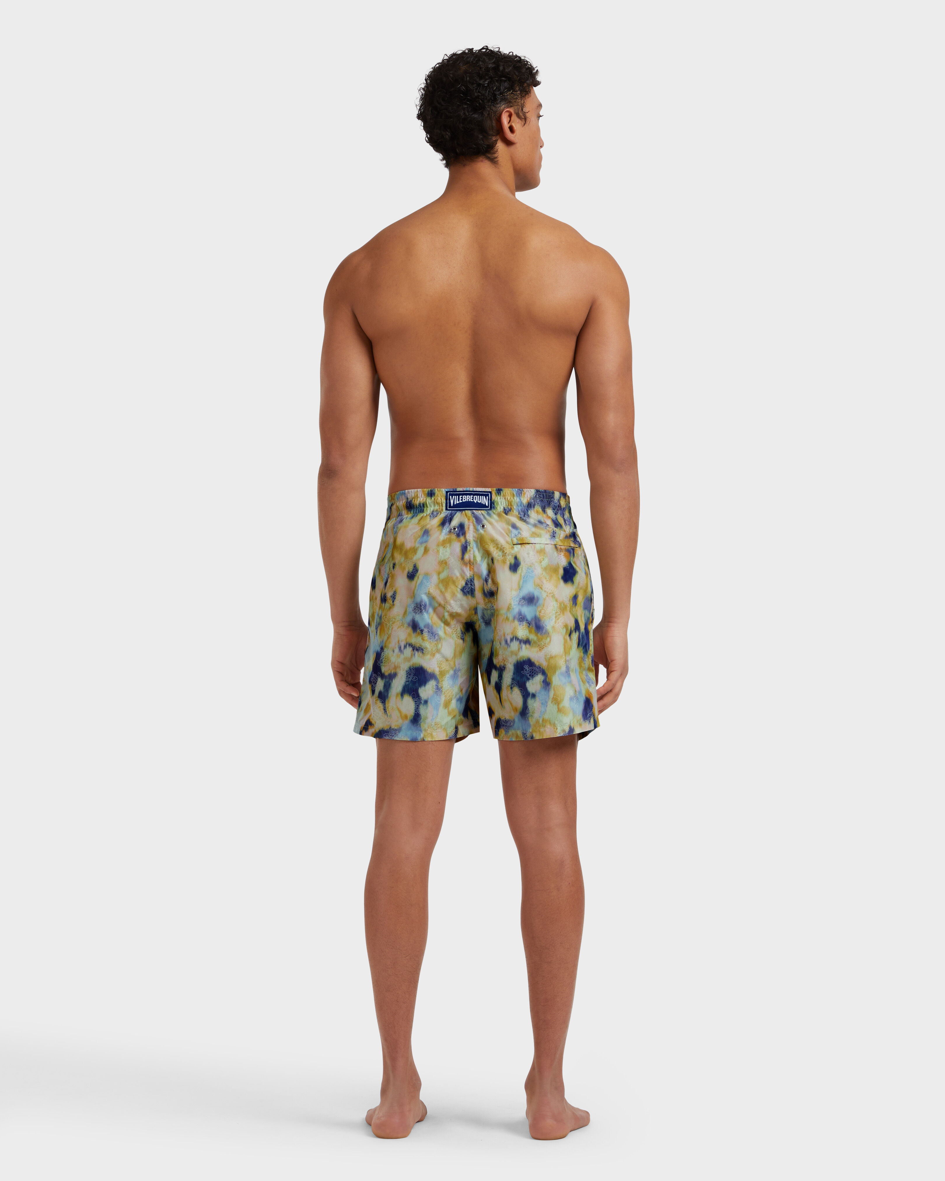 Maillot de bain en soie homme Blurred Nymphea - Vilebrequin x Maison BUCOL MACARON backworn view