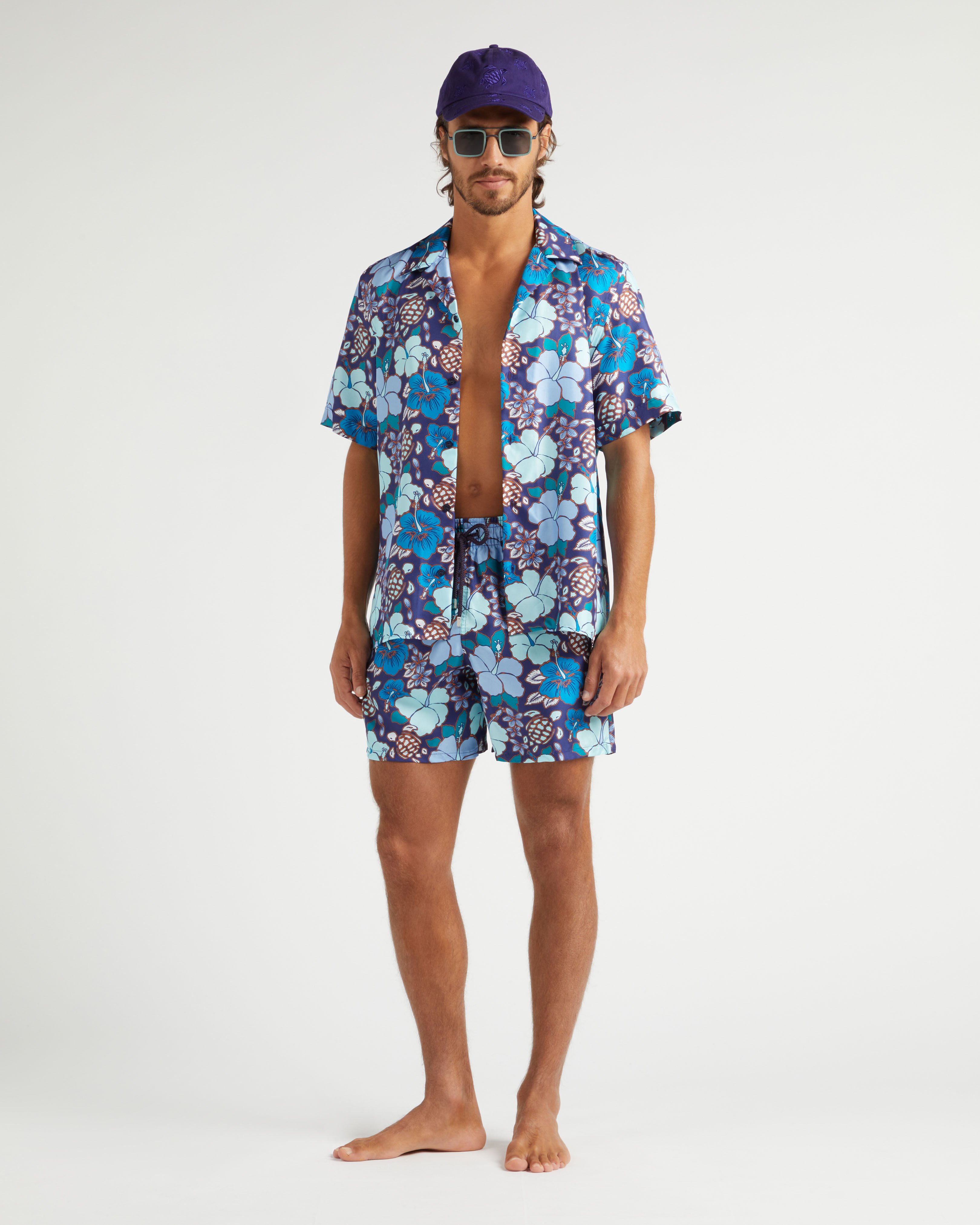 Men Silk Bermuda Shorts Tropical Turtles MIDNIGHT supp1 view