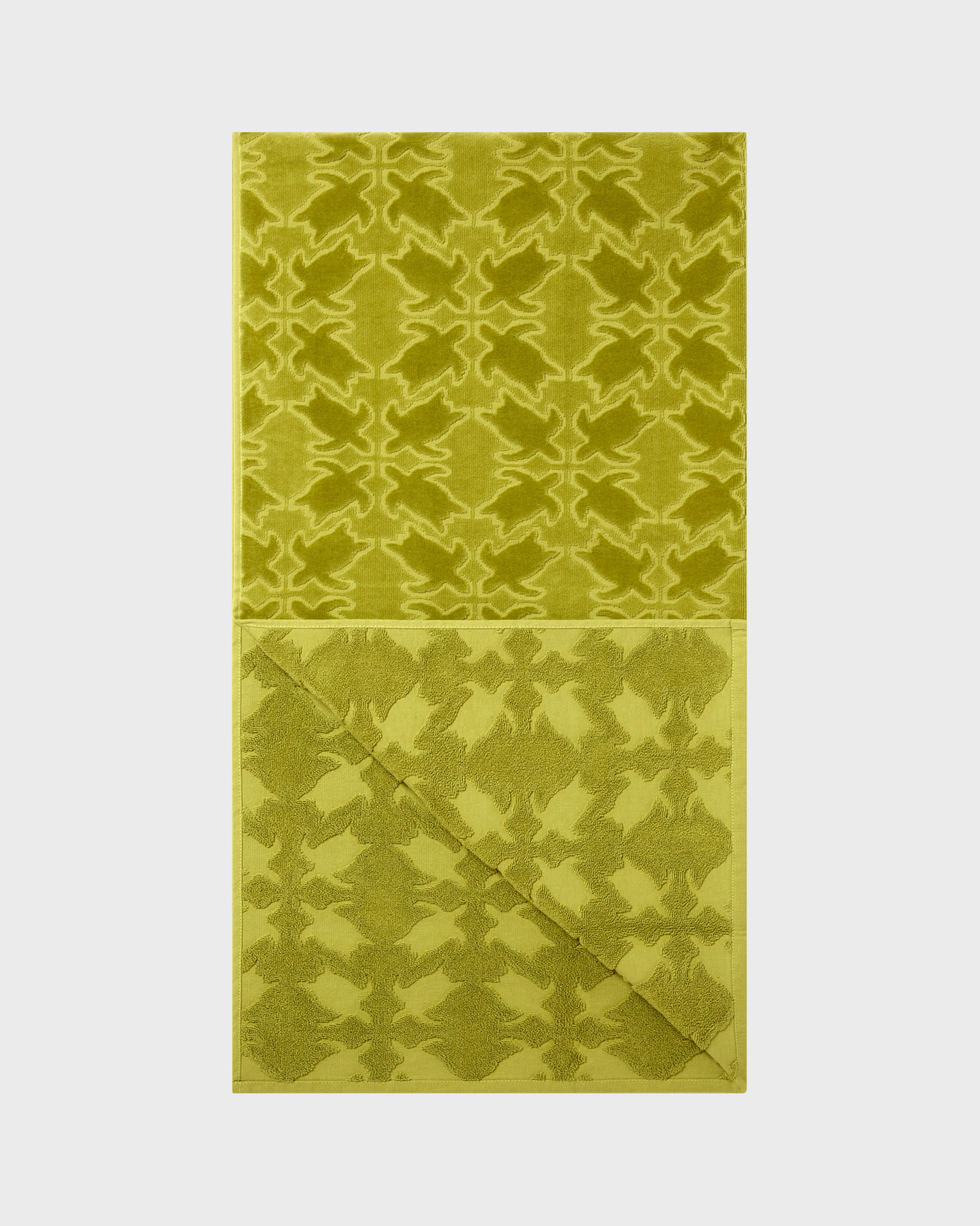 Organic Cotton Beach Towel Turtles Net Jacquard VERDE PALLIDO back view