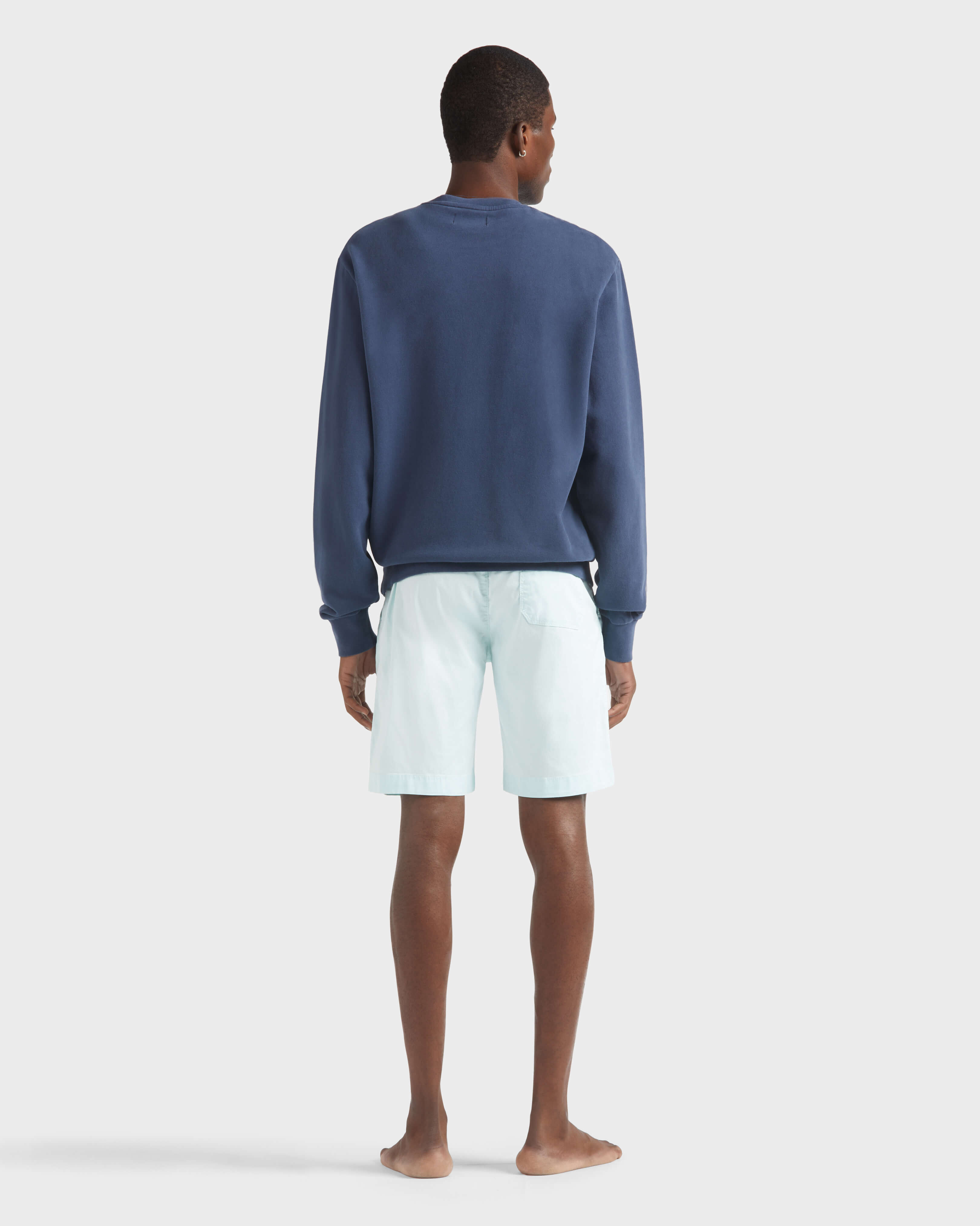 Men Crewneck Organic Cotton Sweatshirt Turtle NAVY backworn view