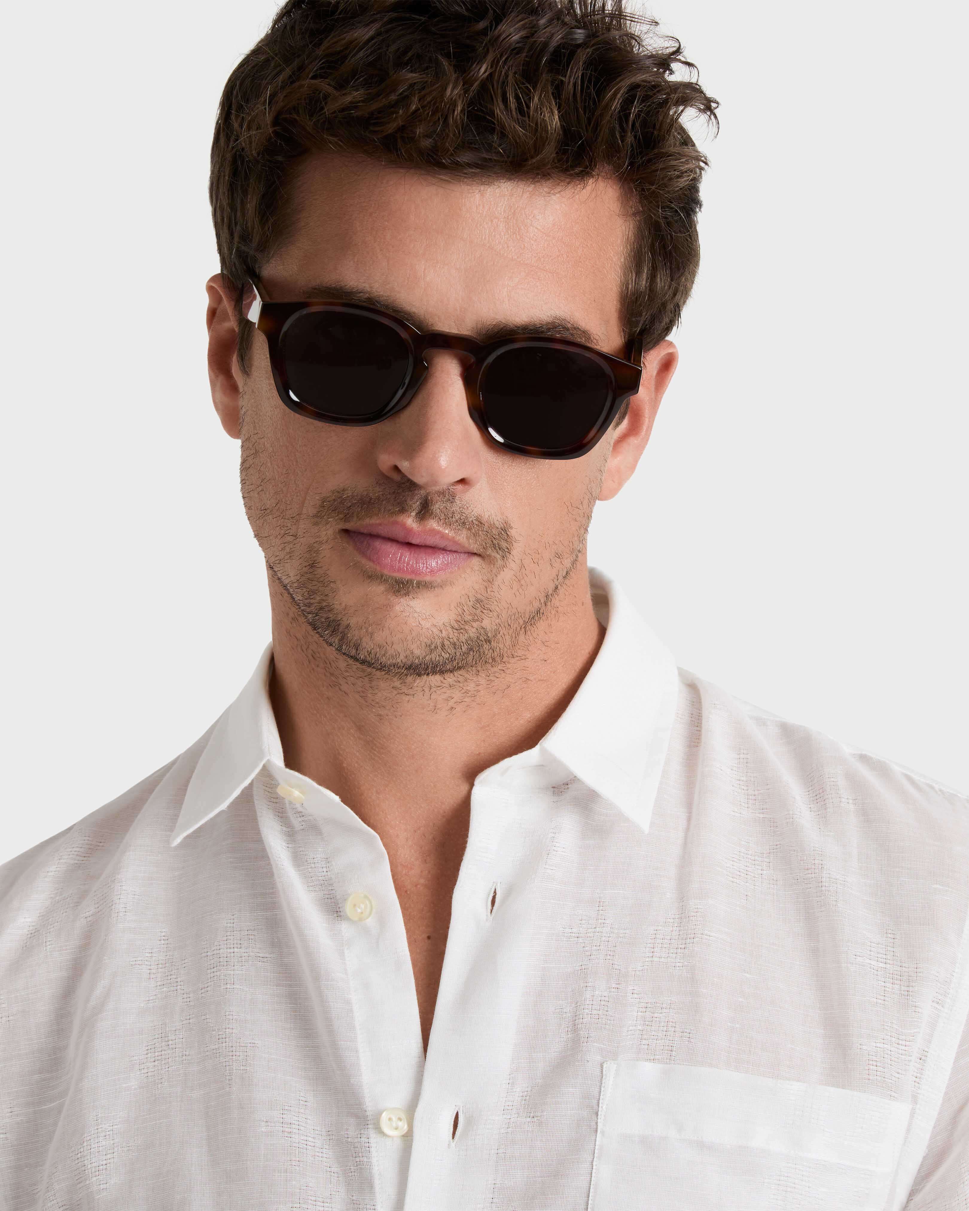 Unisex Sonnenbrille aus Acetat-Zellulose ECAILLE frontworn view