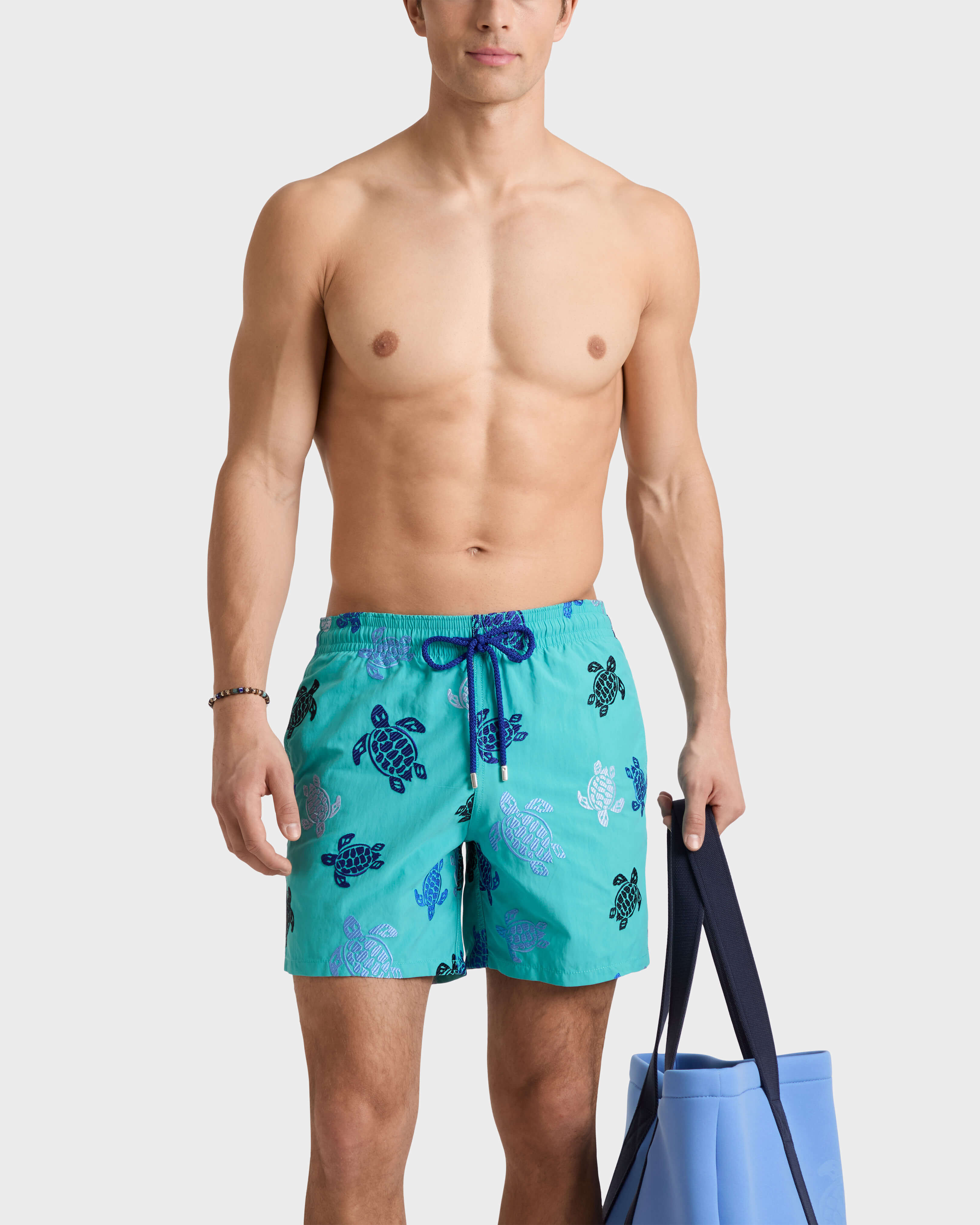 Ronde des Tortues Badeshorts mit Stickerei für Herren – Limitierte Serie PARATY frontworn view