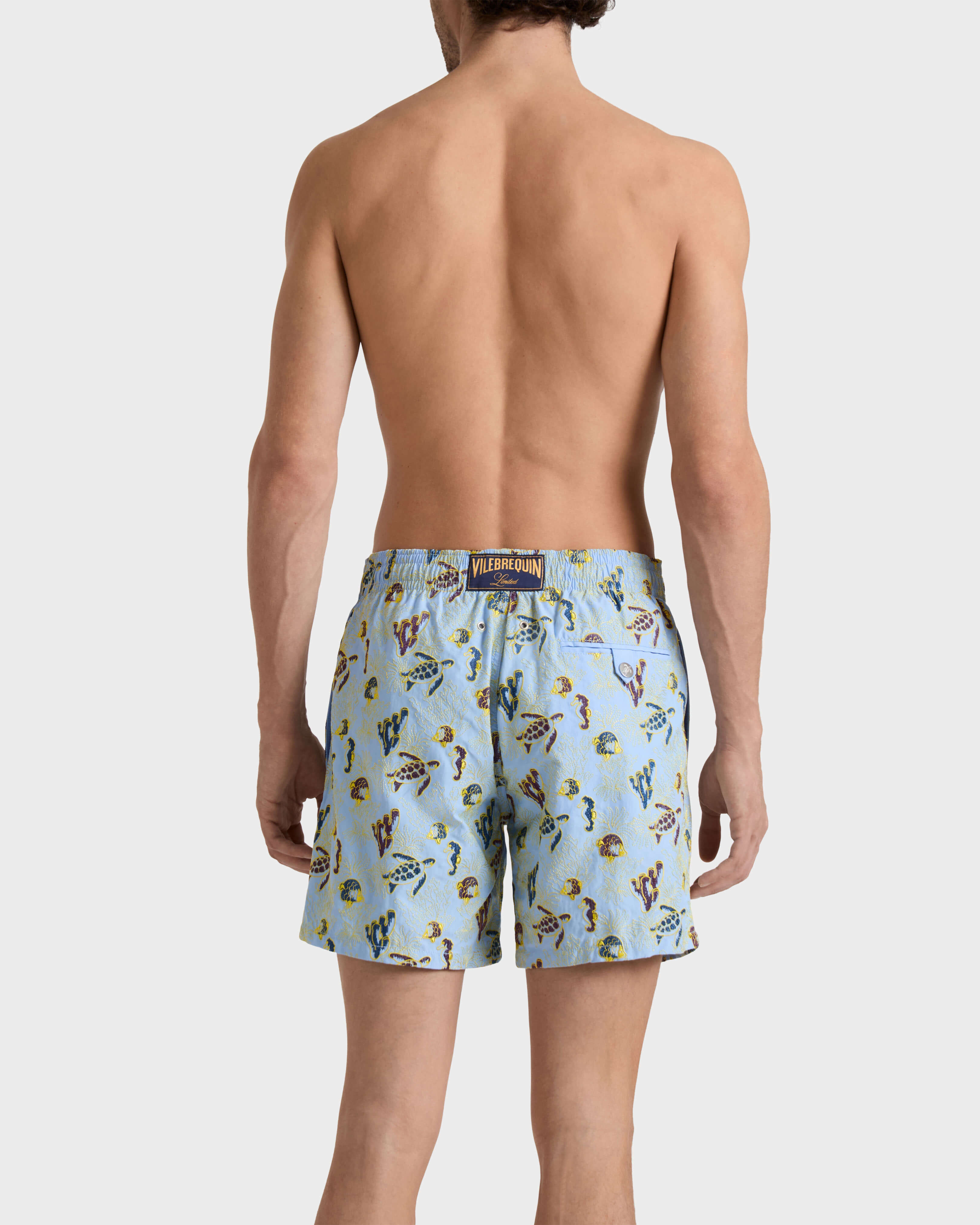 Bañador con bordado Aquatic Life para hombre - Edición limitada FLAX FLOWER backworn view