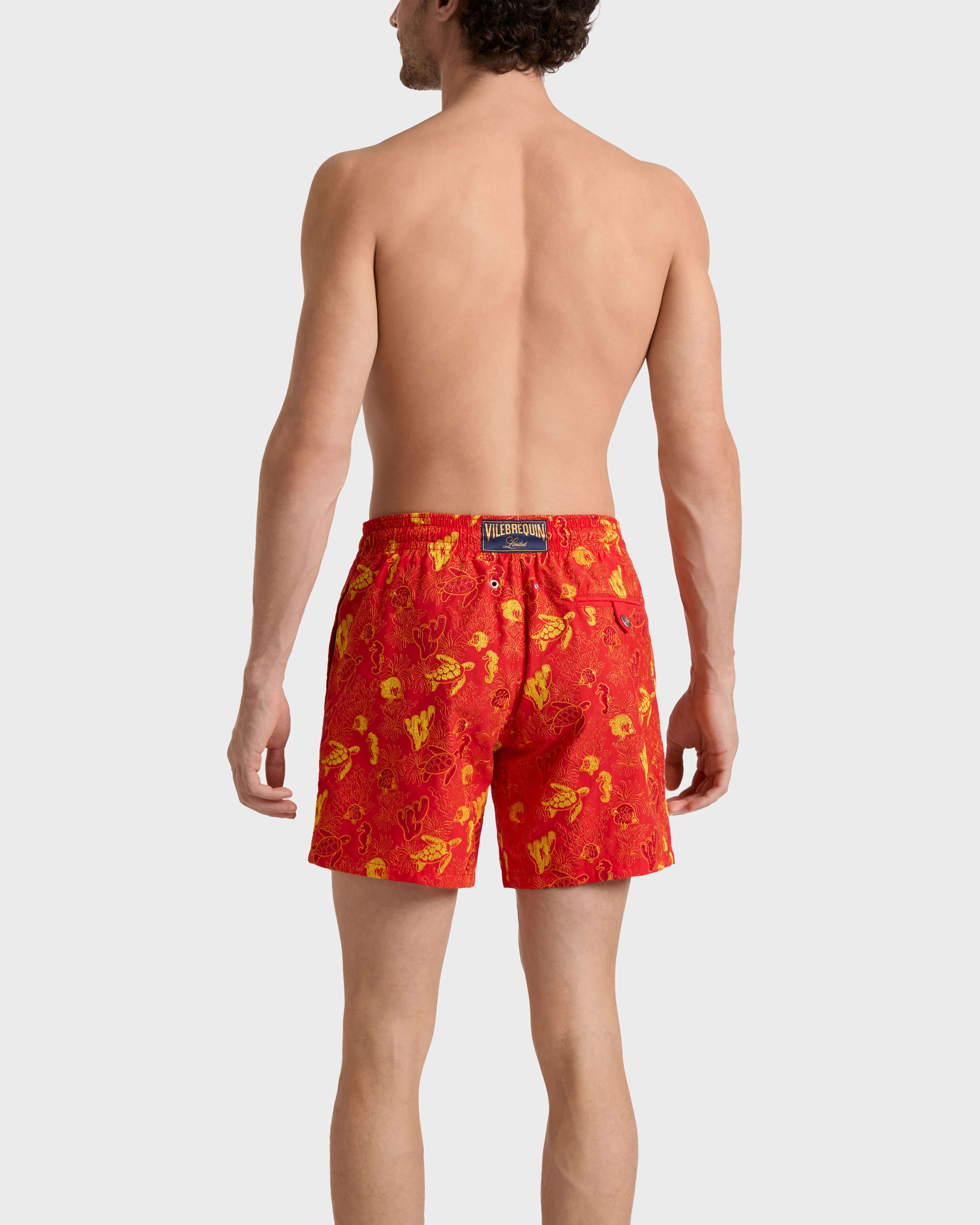Bañador con bordado Aquatic Life para hombre - Edición limitada AMAPOLA backworn view