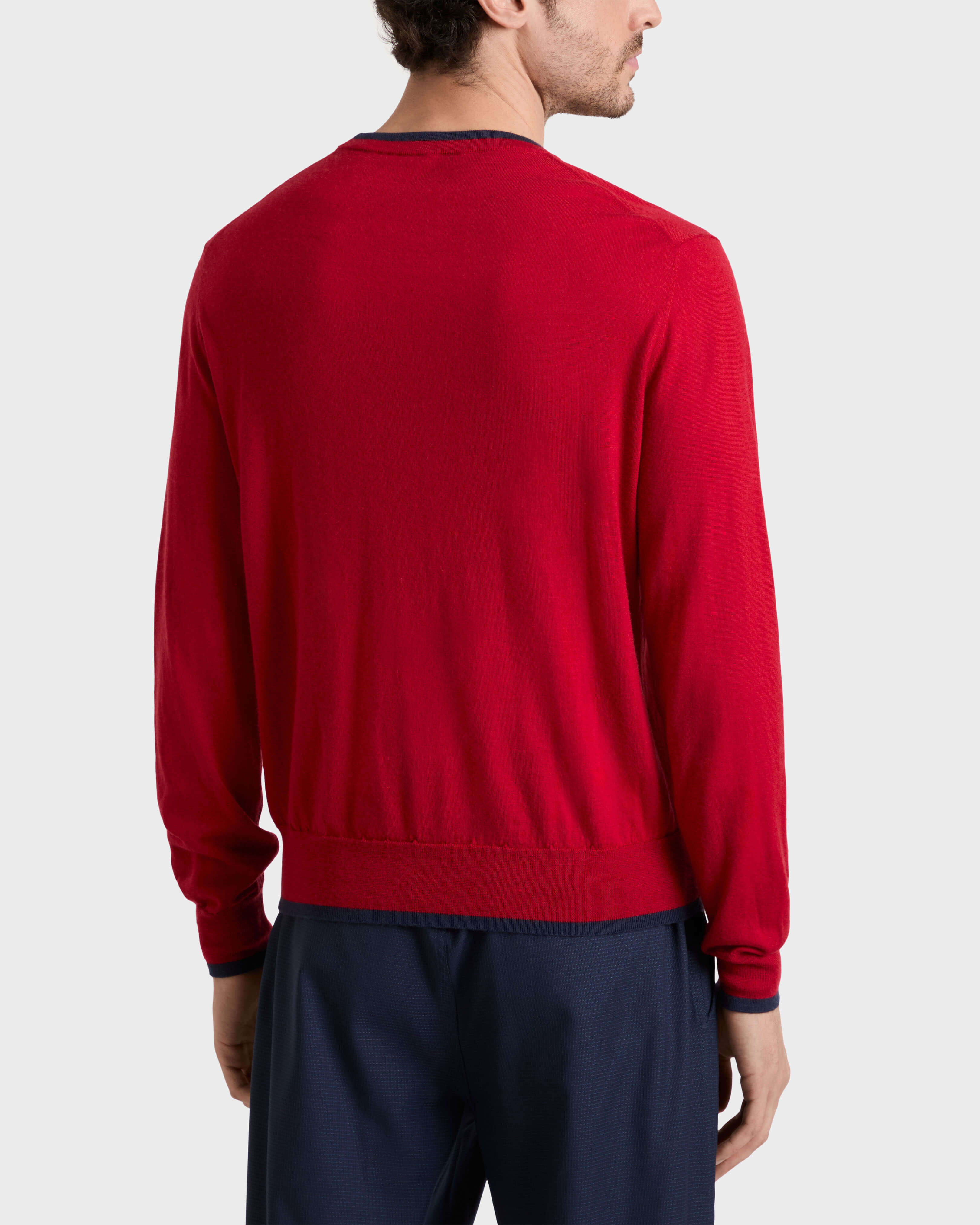 Men Merino Wool Cashmere Silk Crewneck Sweater MOULIN ROUGE backworn view