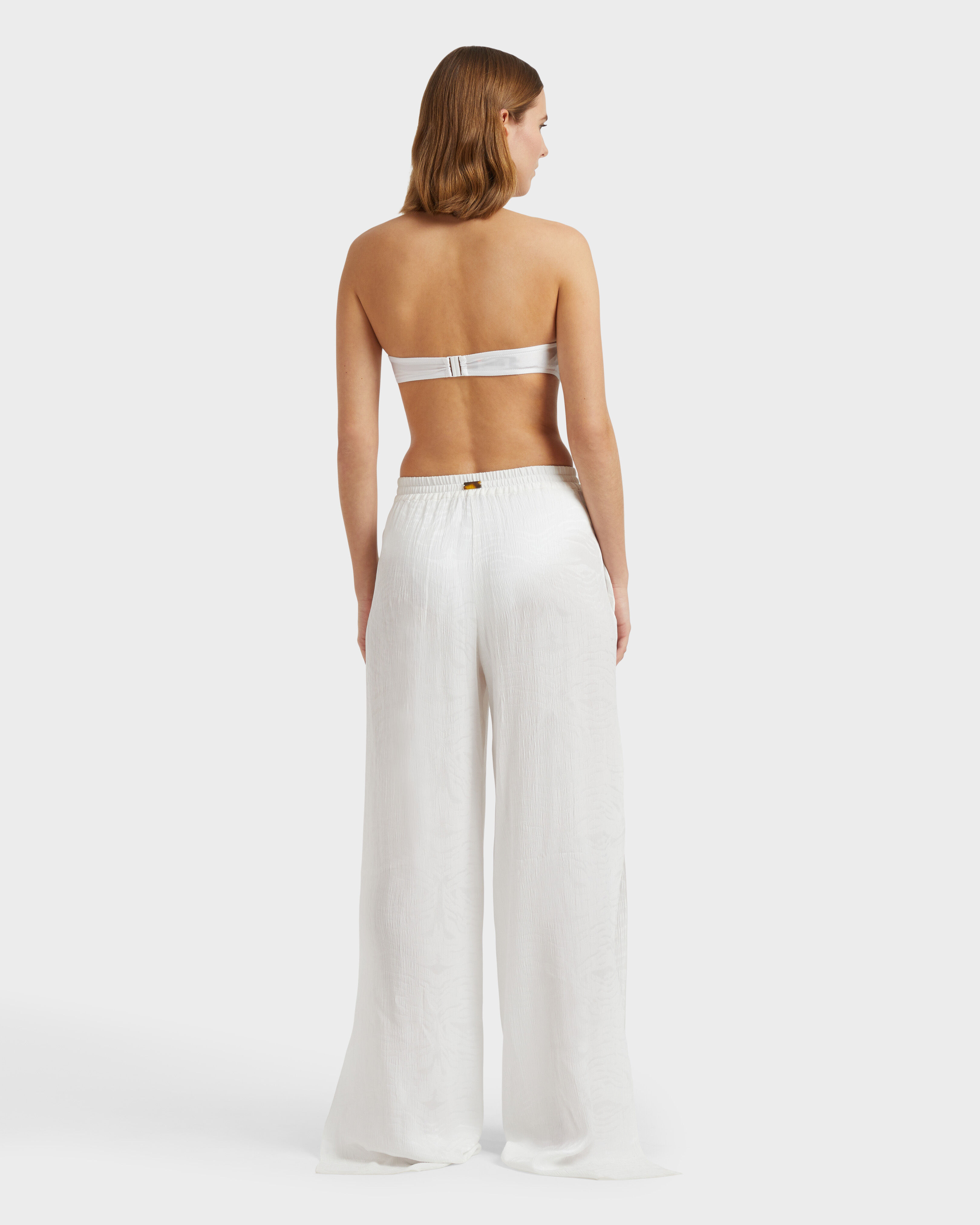 Pantalón de crepé de seda con estampado jacquard para mujer BLANCO backworn view