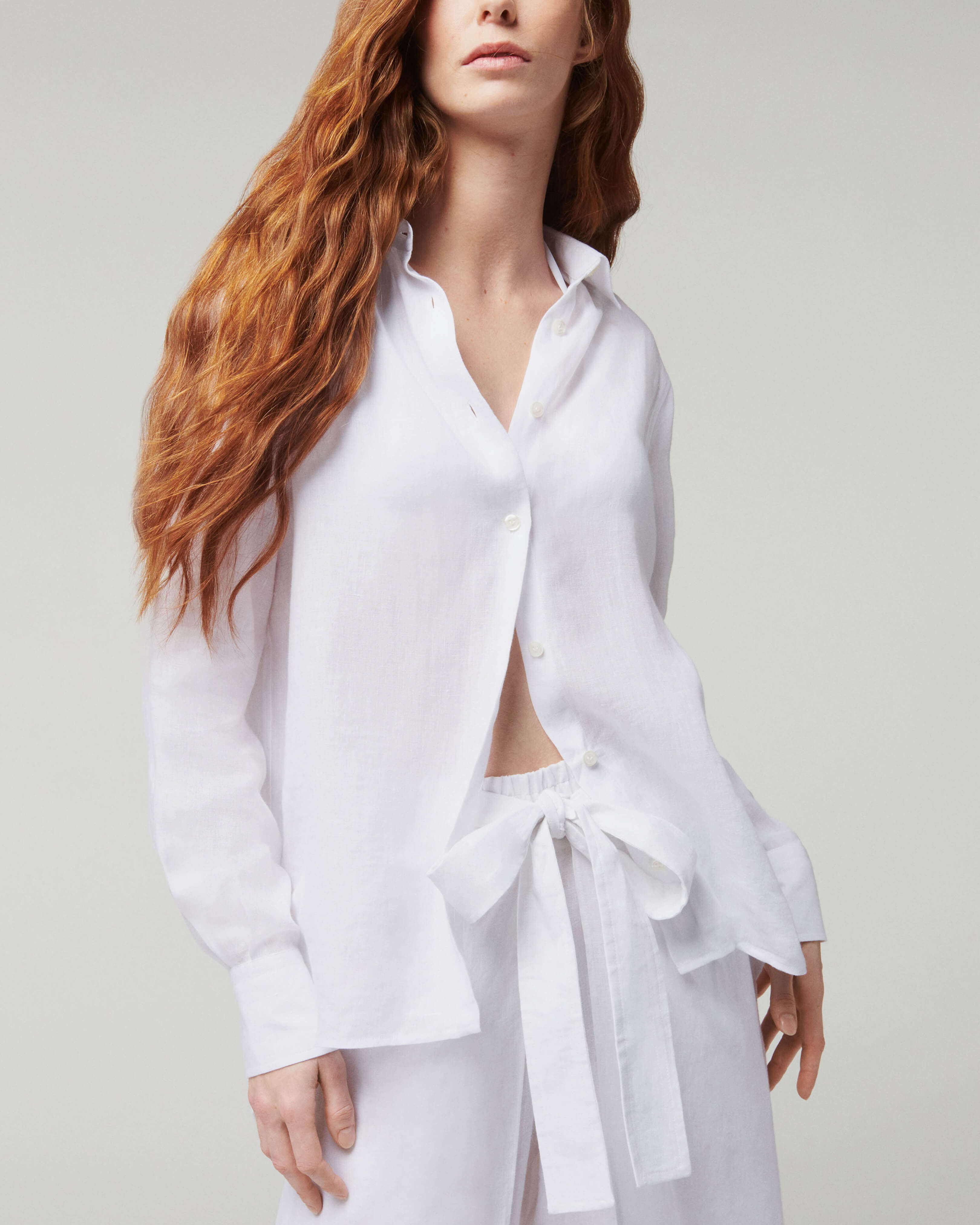 Women Solid Linen Shirt- Vilebrequin x Angelo Tarlazzi WHITE frontworn view