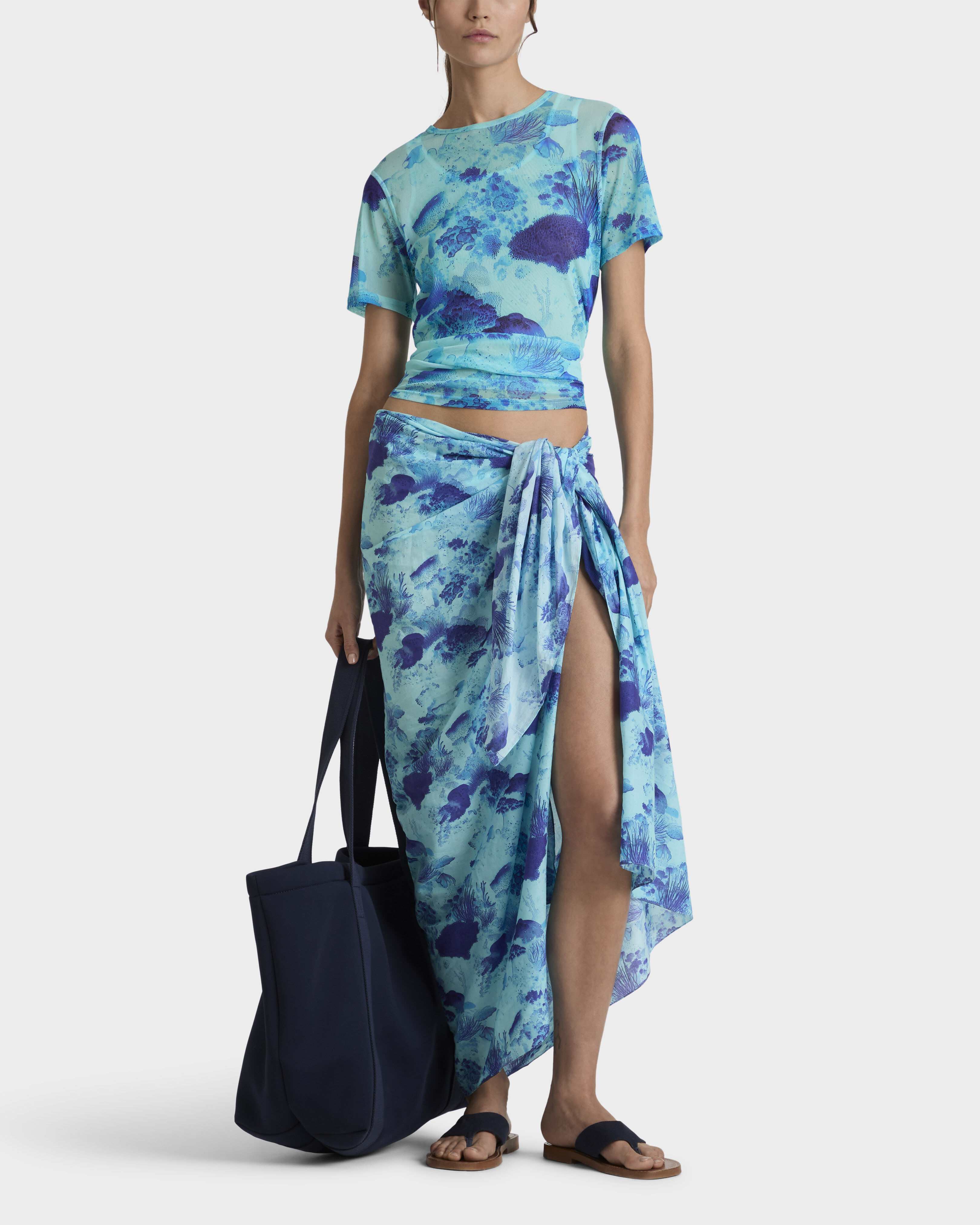 Coral Reef Pareo aus Baumwollvoile für Damen OXYGENE frontworn view