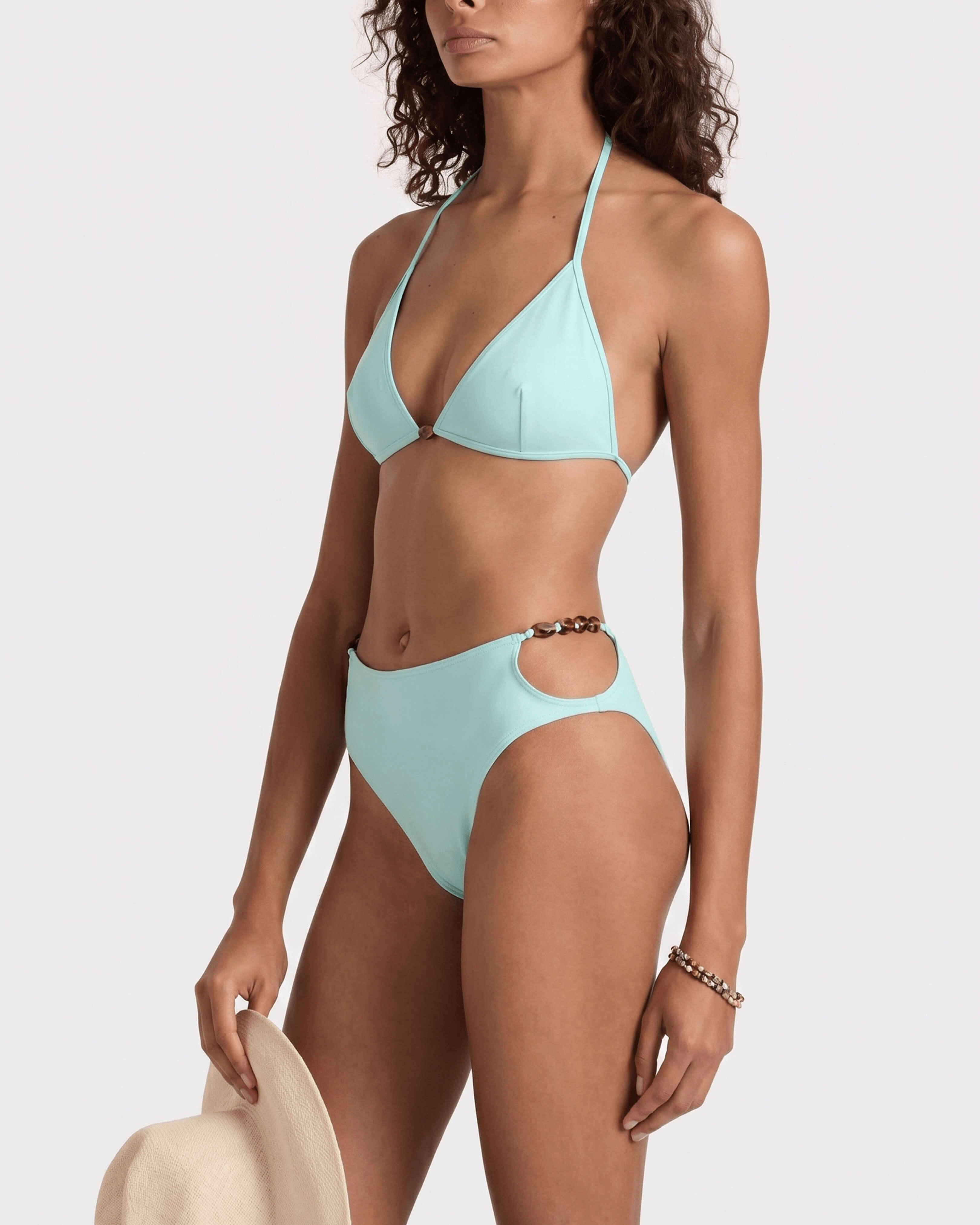 Braguita de bikini de talle alto de color liso para mujer OXYGENE frontworn view