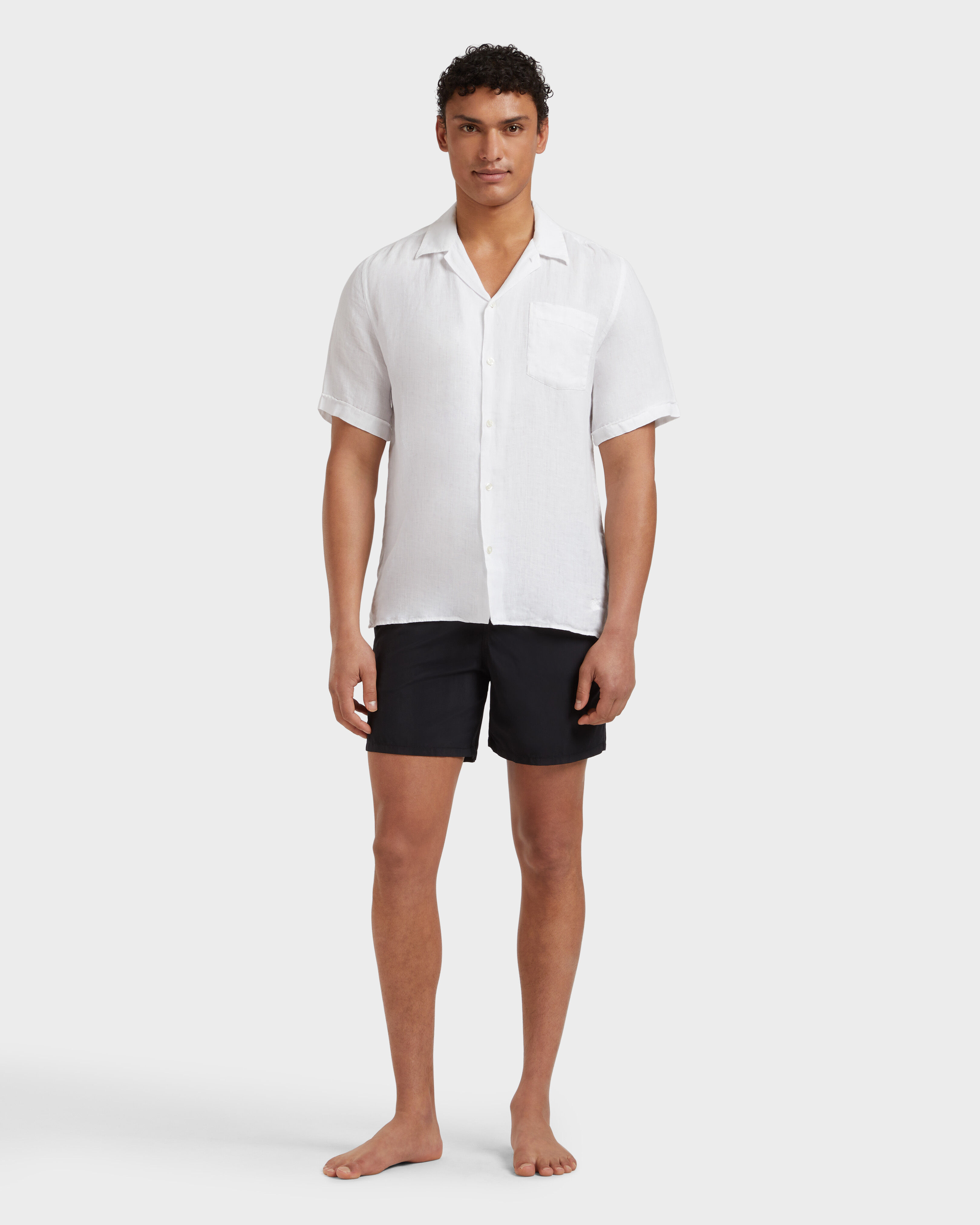 Camicia bowling uomo in lino tinta unita BIANCO frontworn view