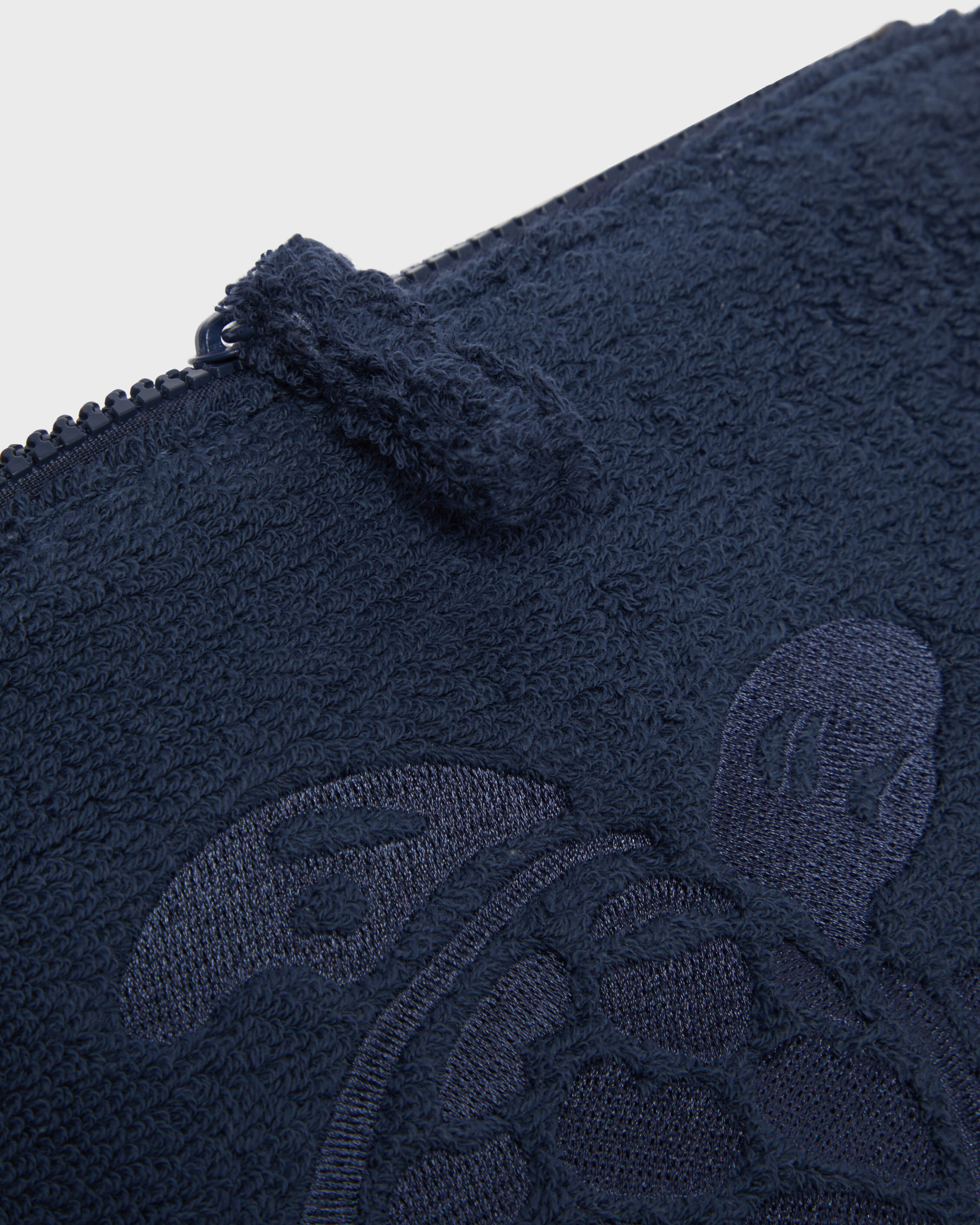 Terry Pouch Embroidered Turtle NAVY look1 view