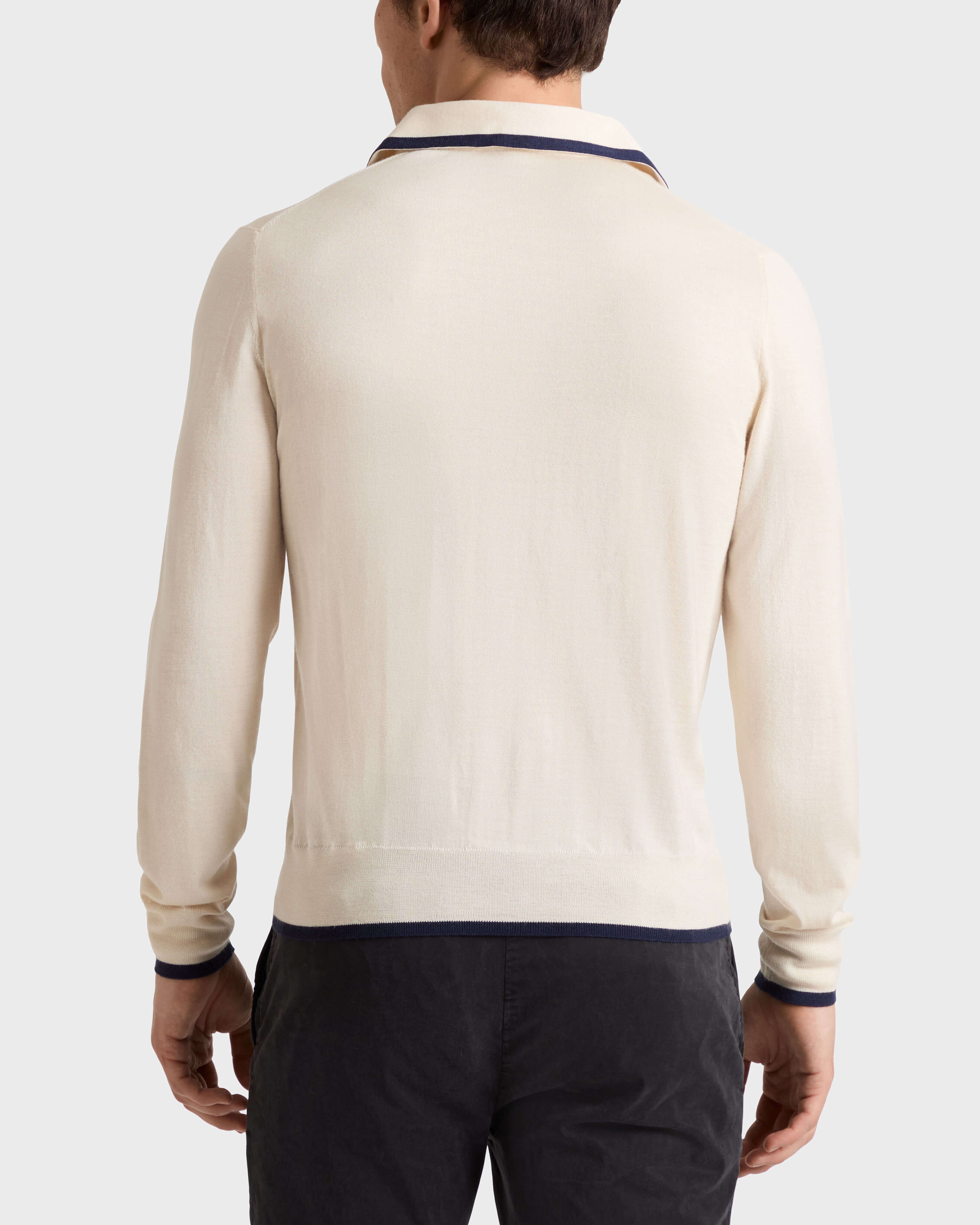 Jersey de lana merina, cachemir y seda de cuello redondo para hombre BRUME backworn view