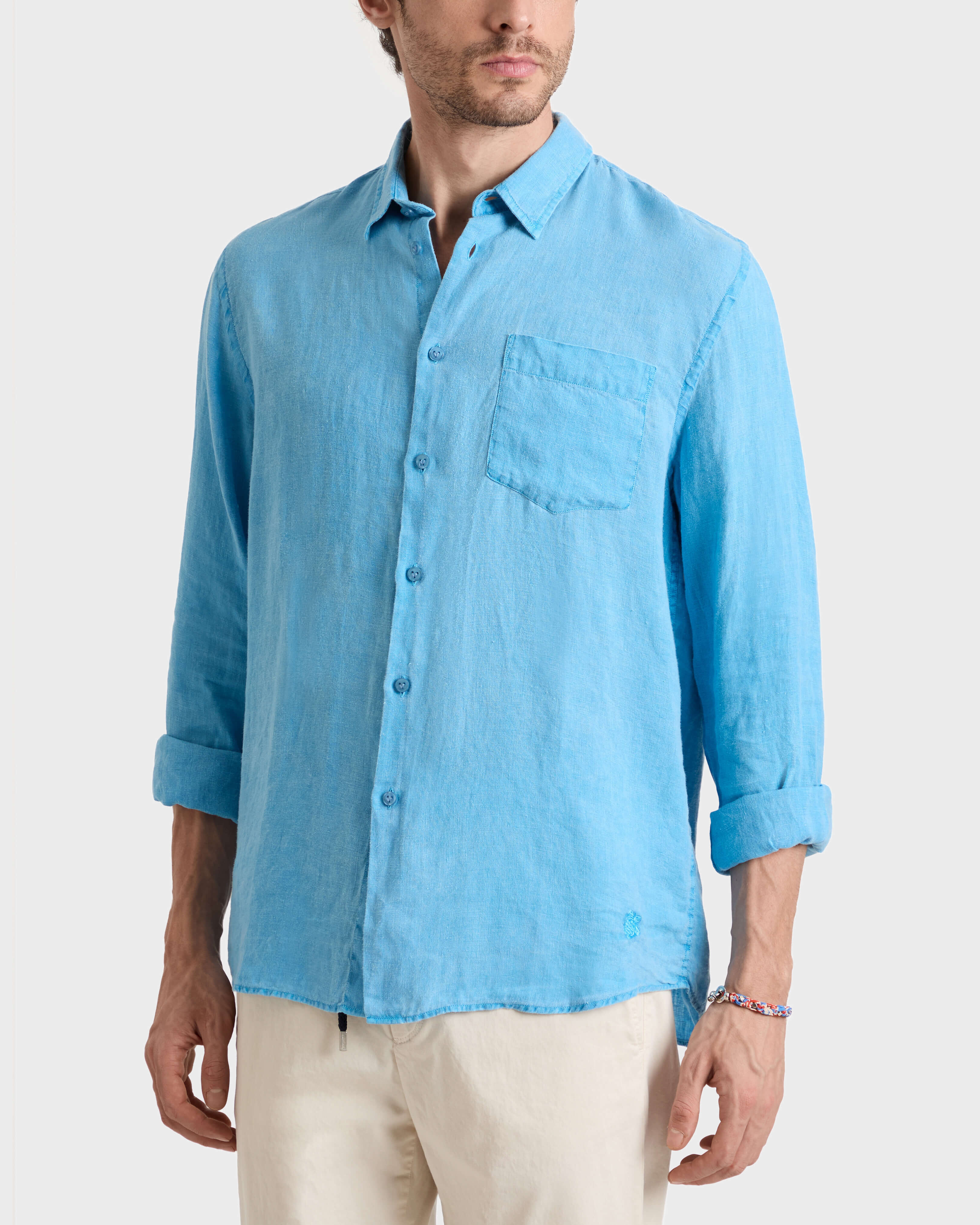 Camisa de lino teñida con tinte mineral para hombre LARIMAR frontworn view
