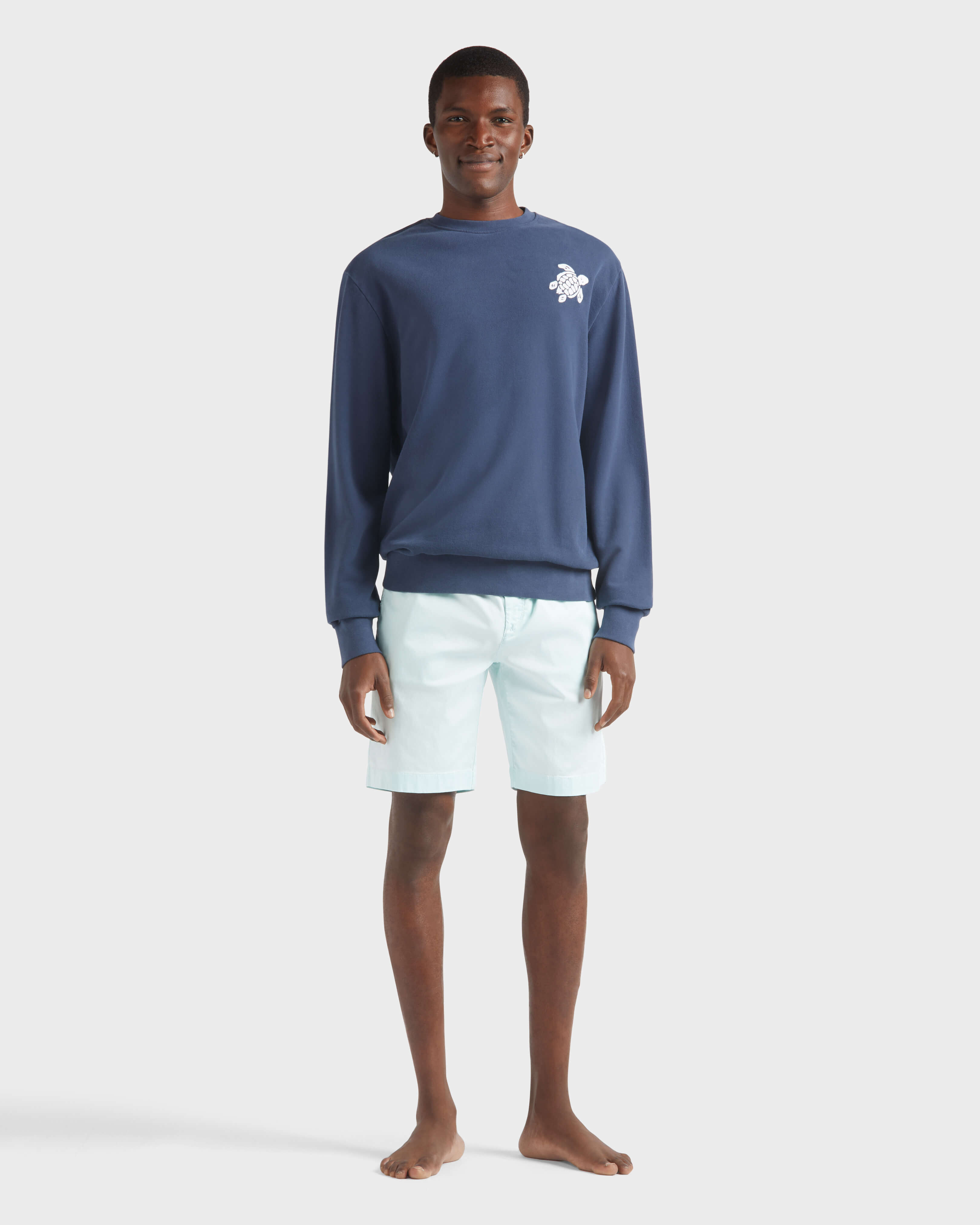 Men Crewneck Organic Cotton Sweatshirt Turtle NAVY frontworn view