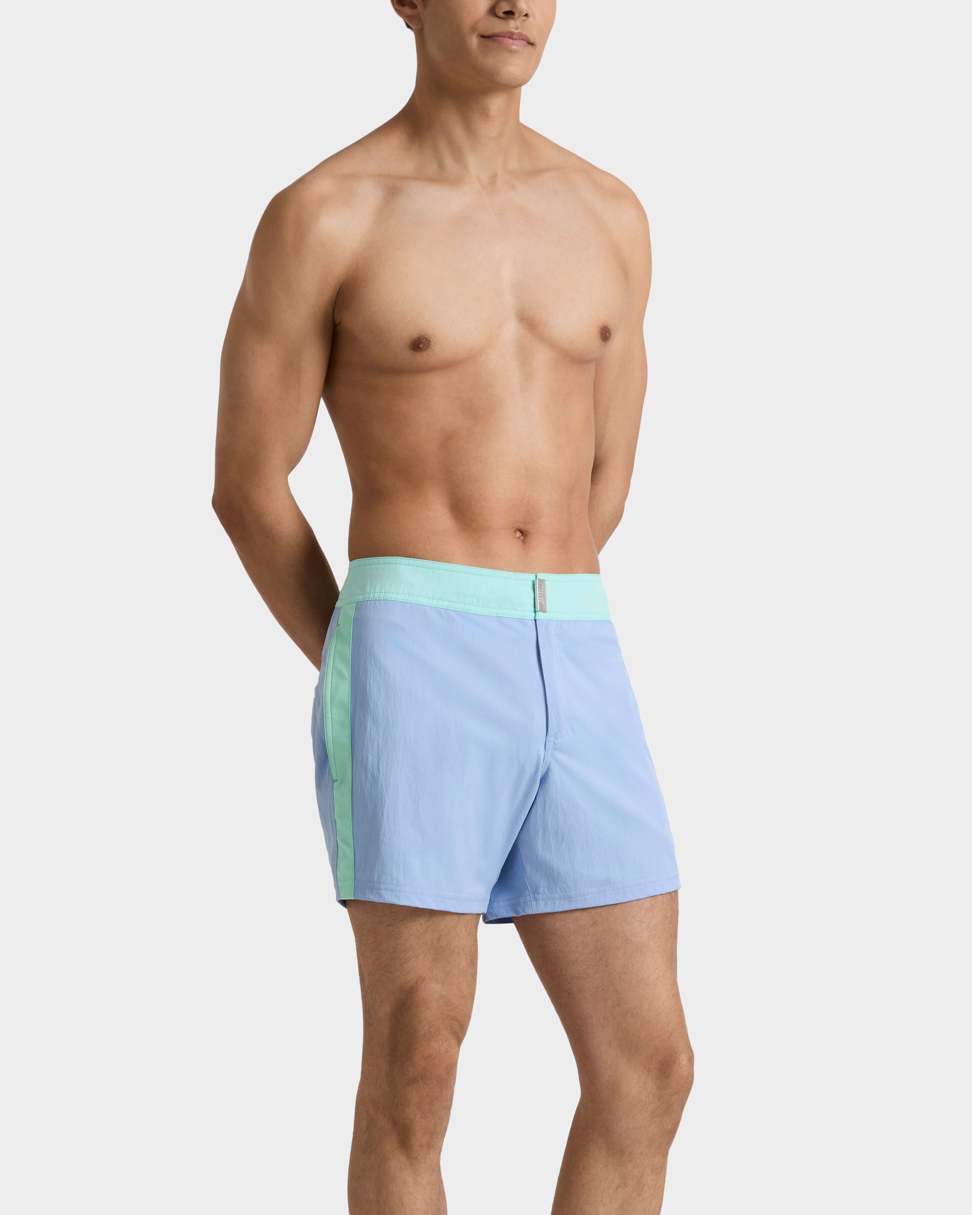 Maillot de bain court stretch ceinture plate homme color Block CLOUDY frontworn view