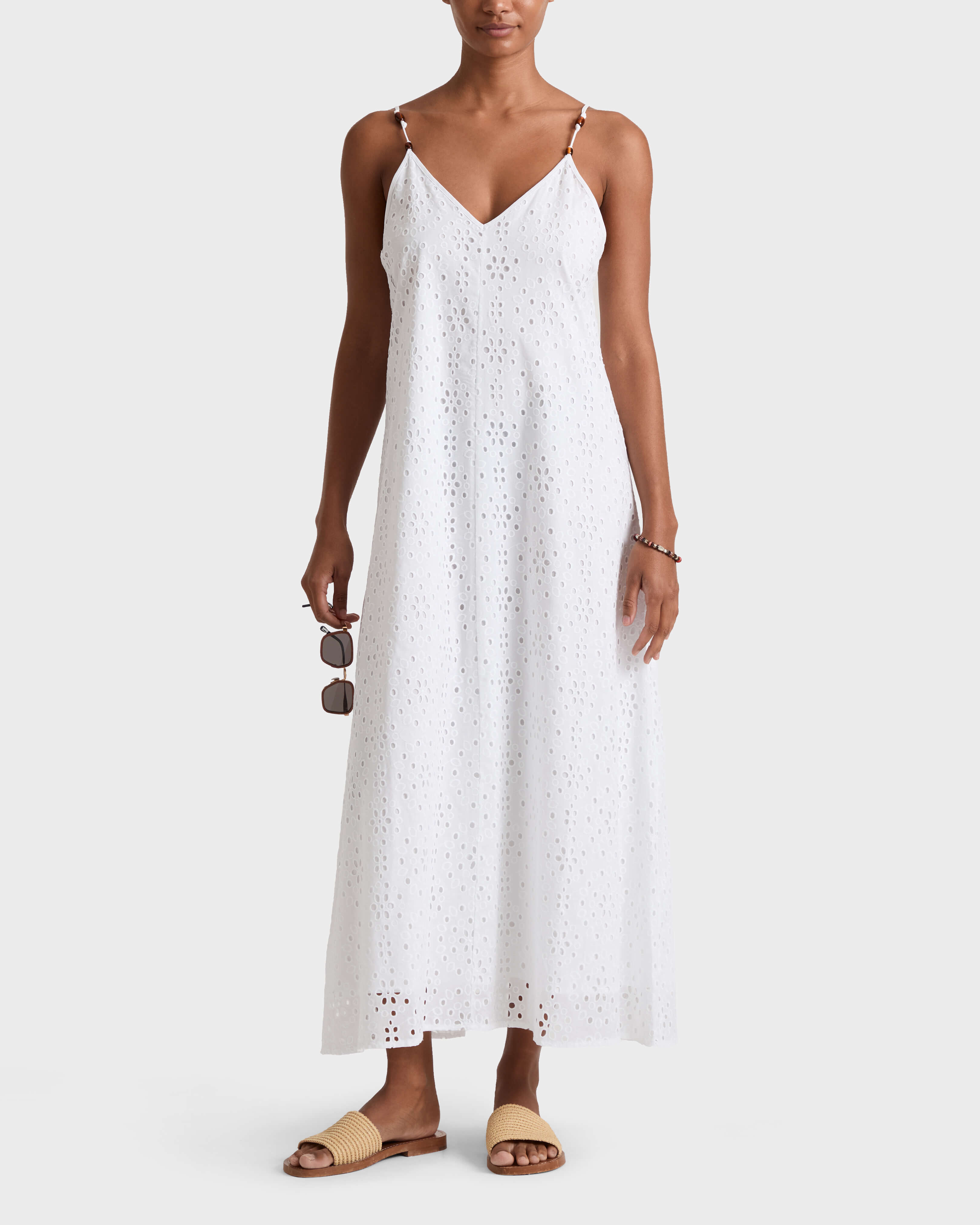 Vestido largo para mujer de bordado inglés con espalda en V BLANCO frontworn view