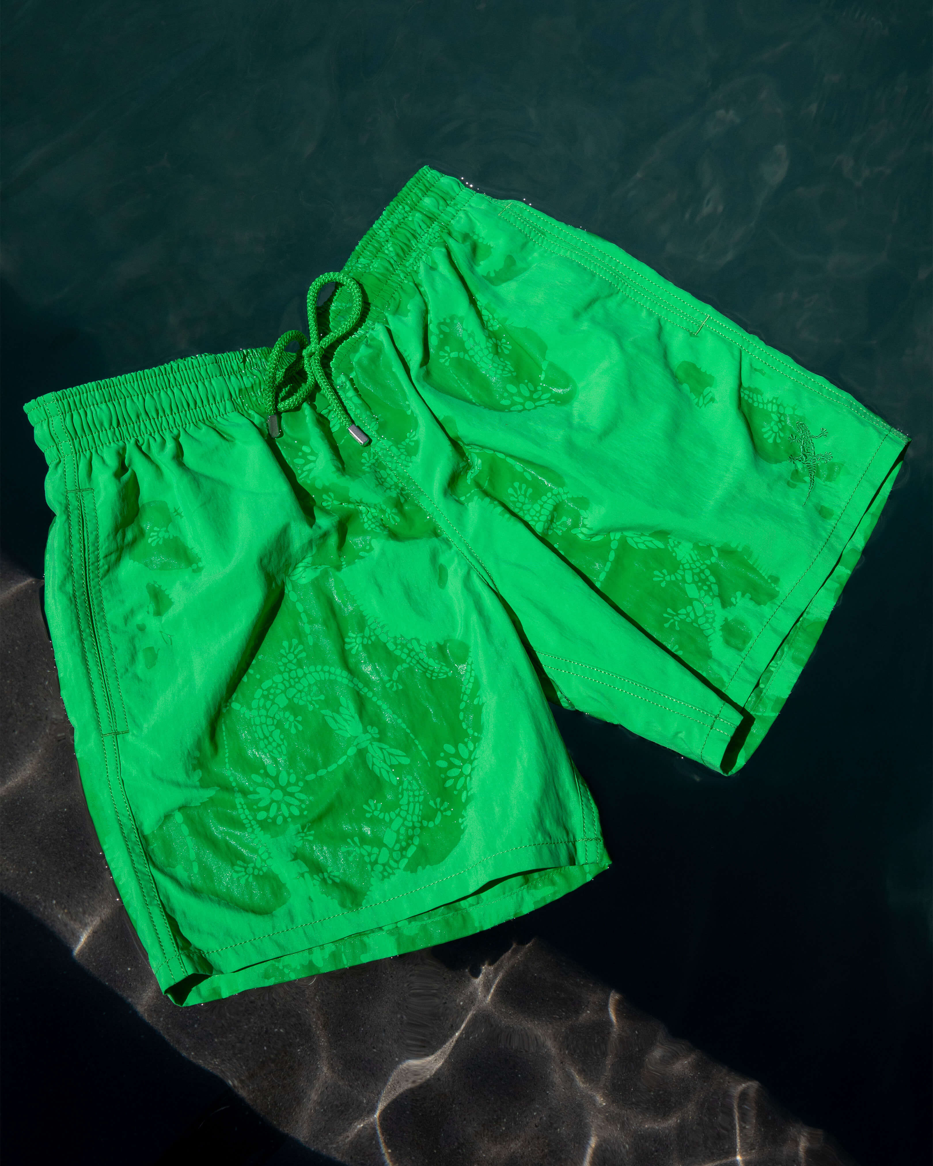 Mit Wasser reagierende Mosaic Lizard Badeshorts für Herren LASER override view