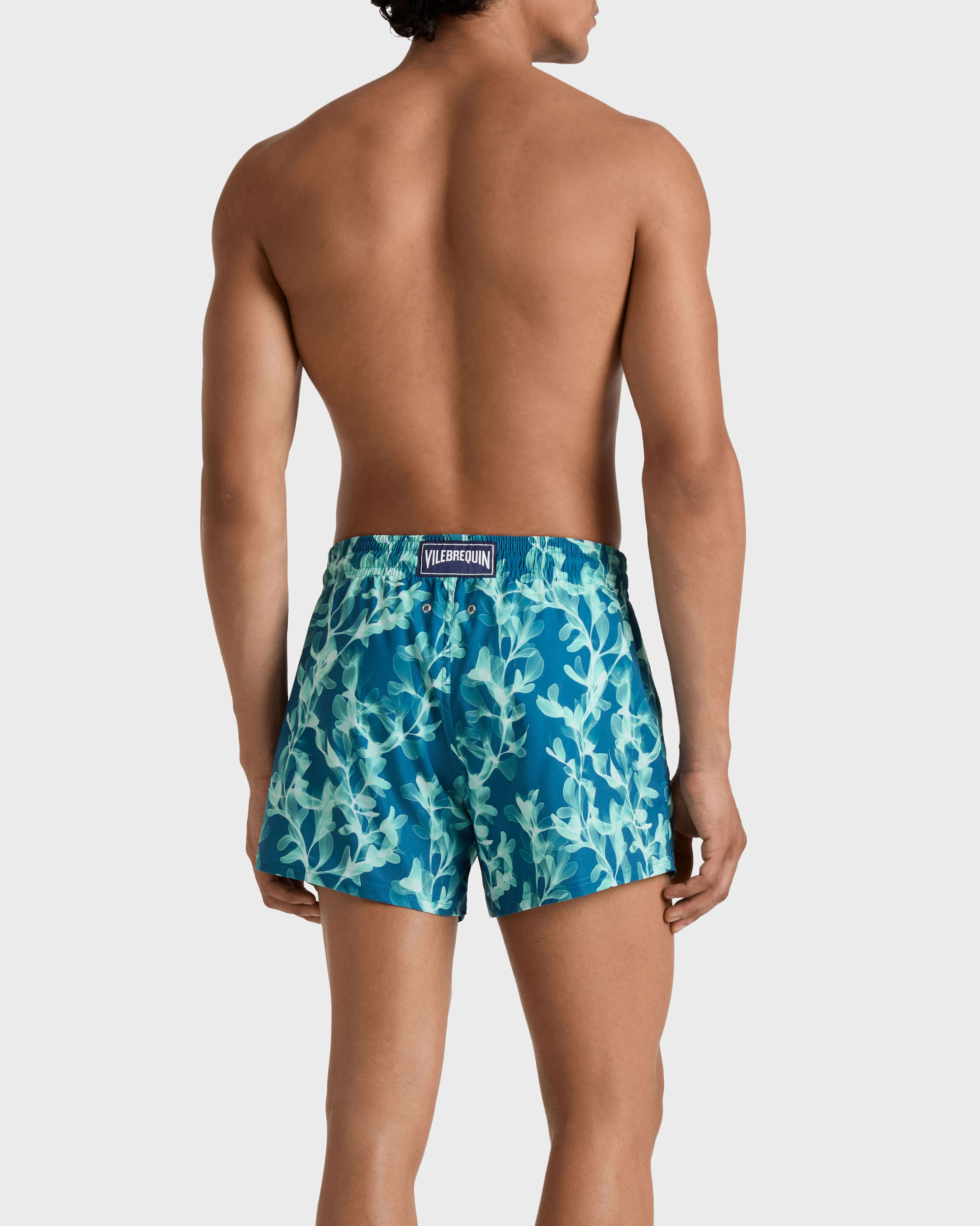 Bañador corto elástico con estampado X-Ray Seaweed para hombre COIN COIN backworn view