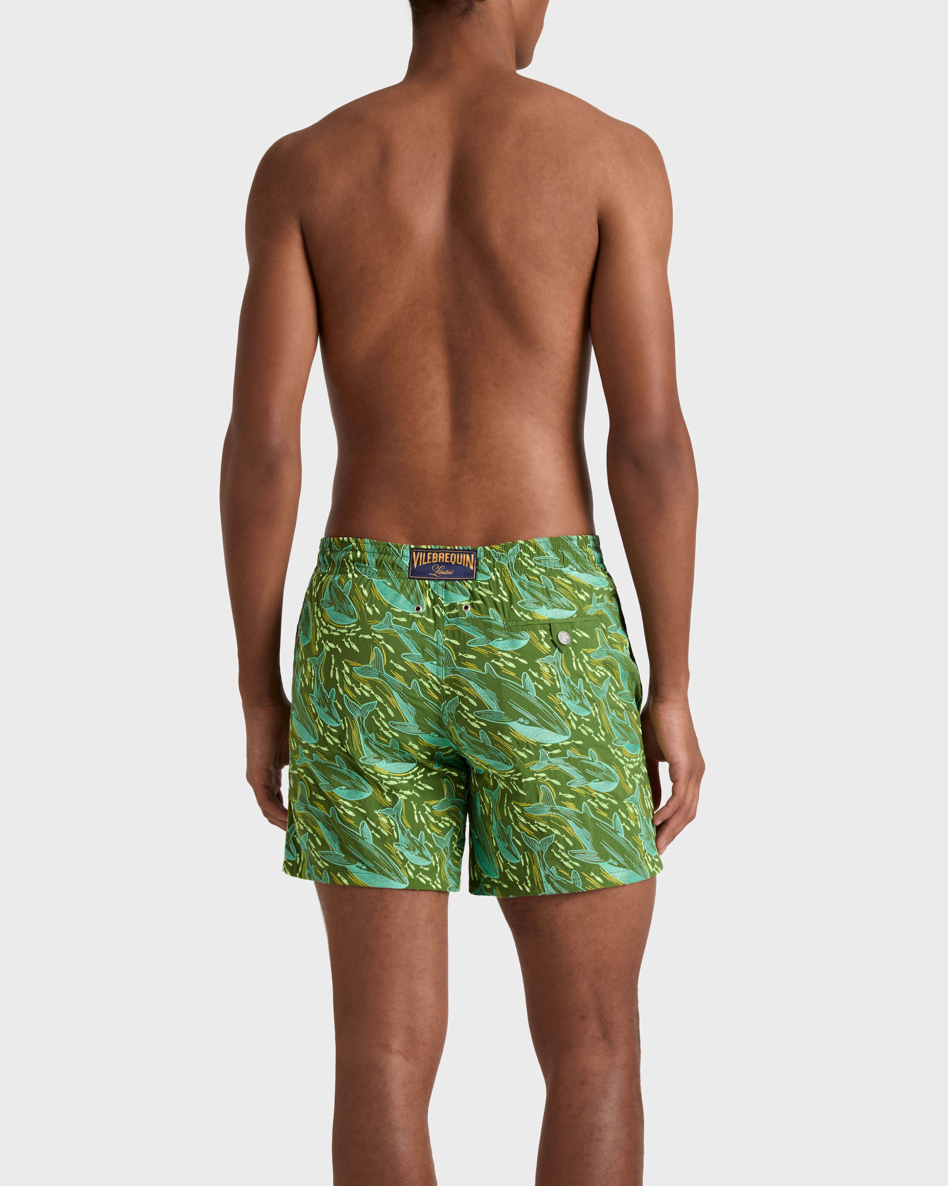 Bañador con bordado Whales Offset para hombre - Edición limitada MILITAIRE backworn view
