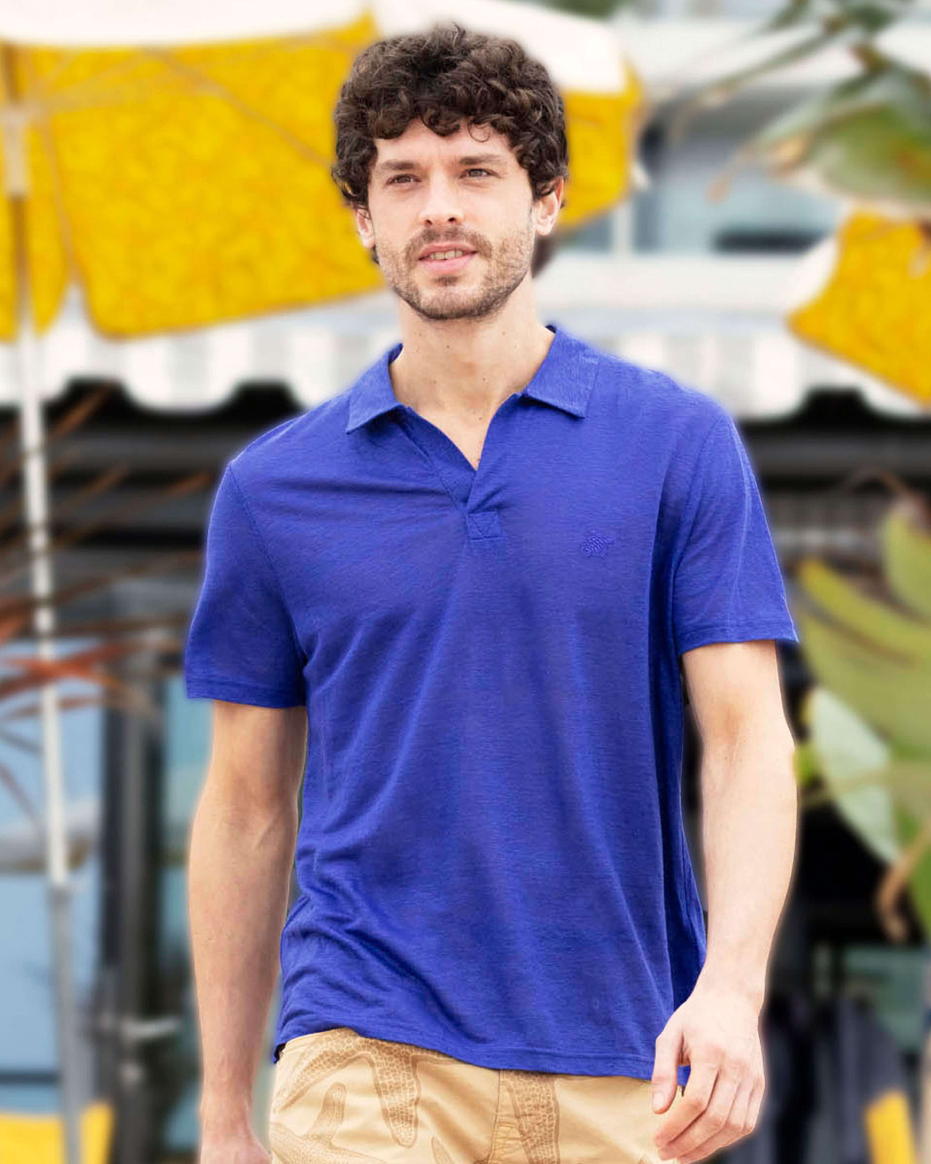 Polo uomo in jersey di lino tinta unita MARRAKECH lifestyle view
