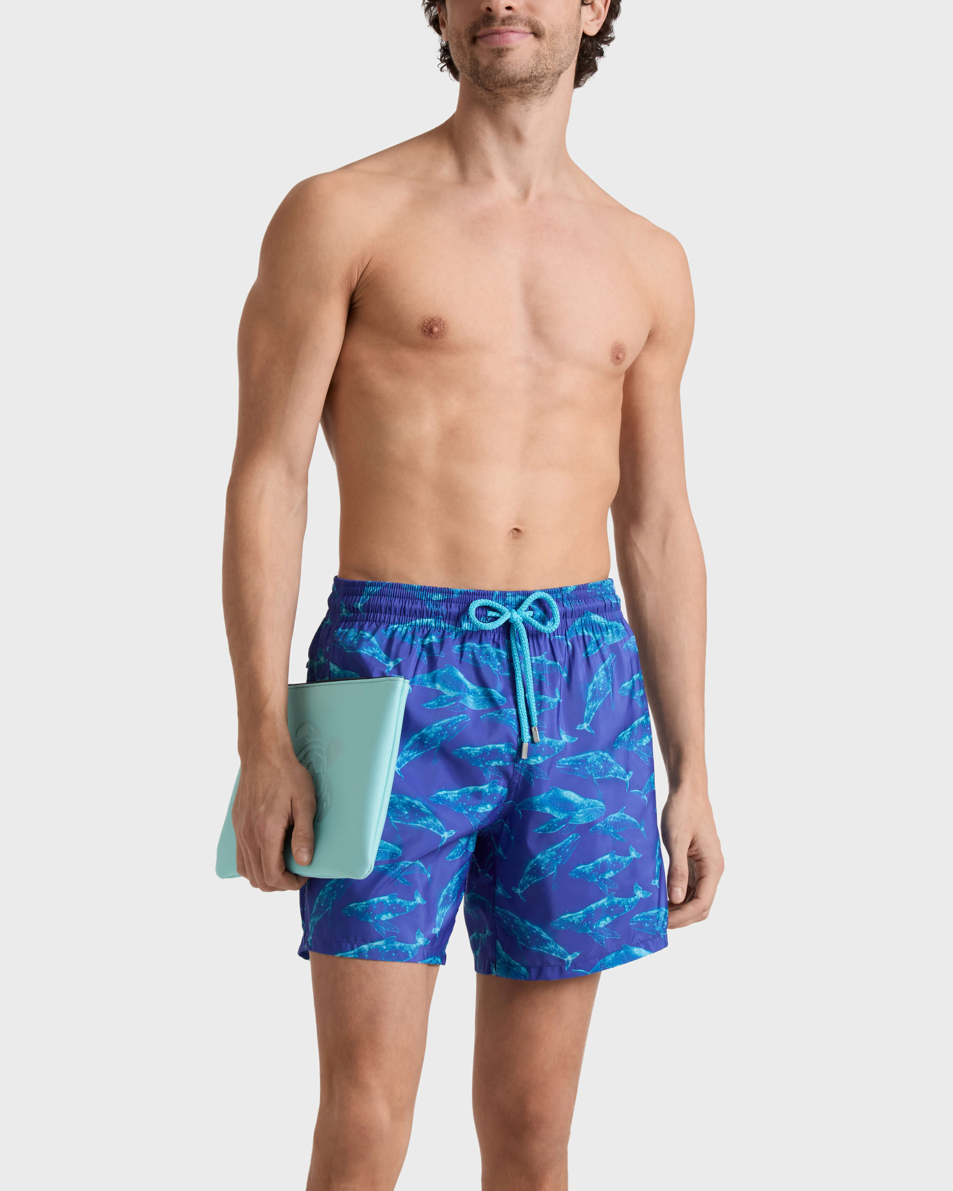Bañador ultraligero y plegable con estampado Sparkling Whales para hombre VERSAILLES frontworn view