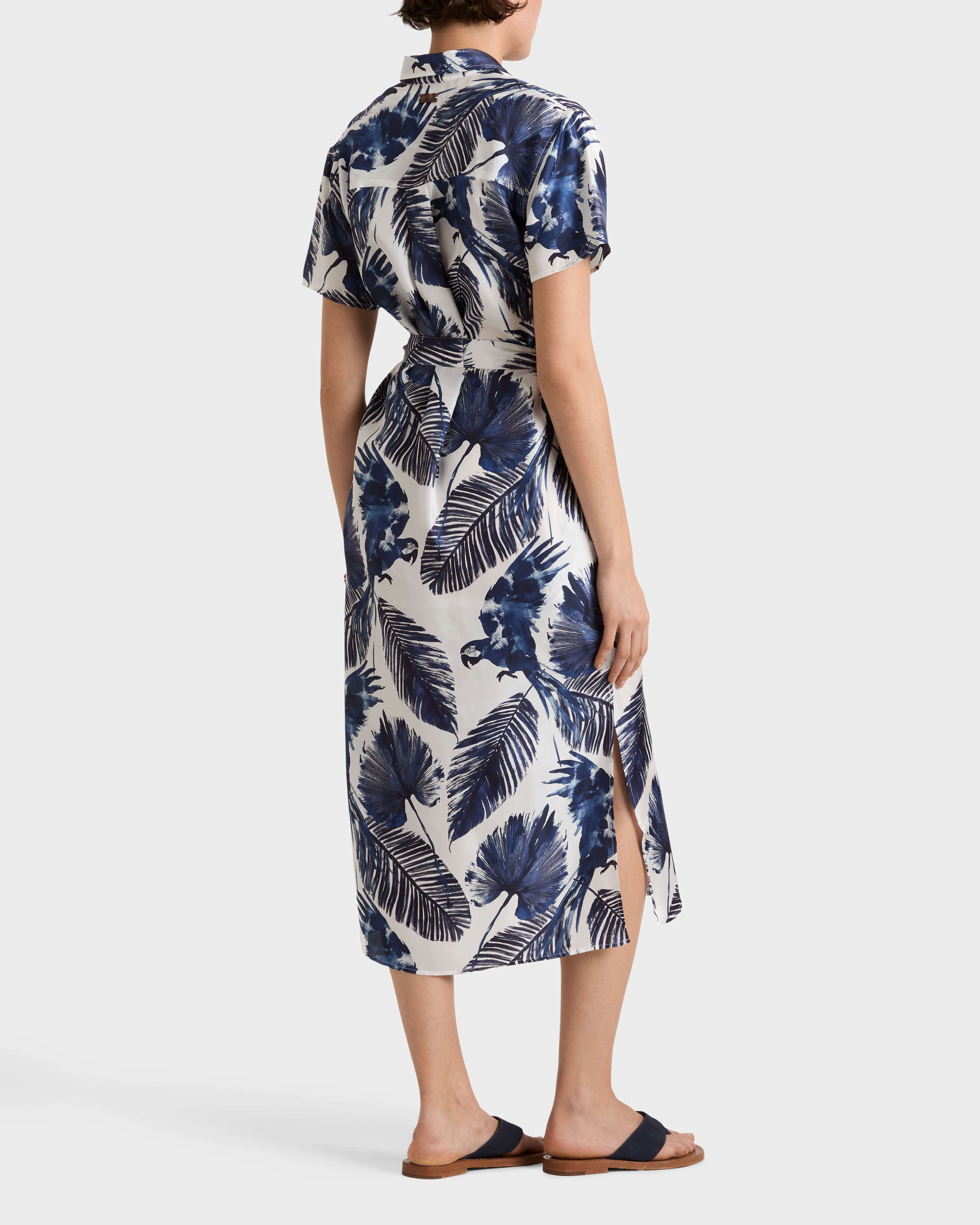Langes Papagaio Hemdkleid aus Seide für Damen WEISS backworn view
