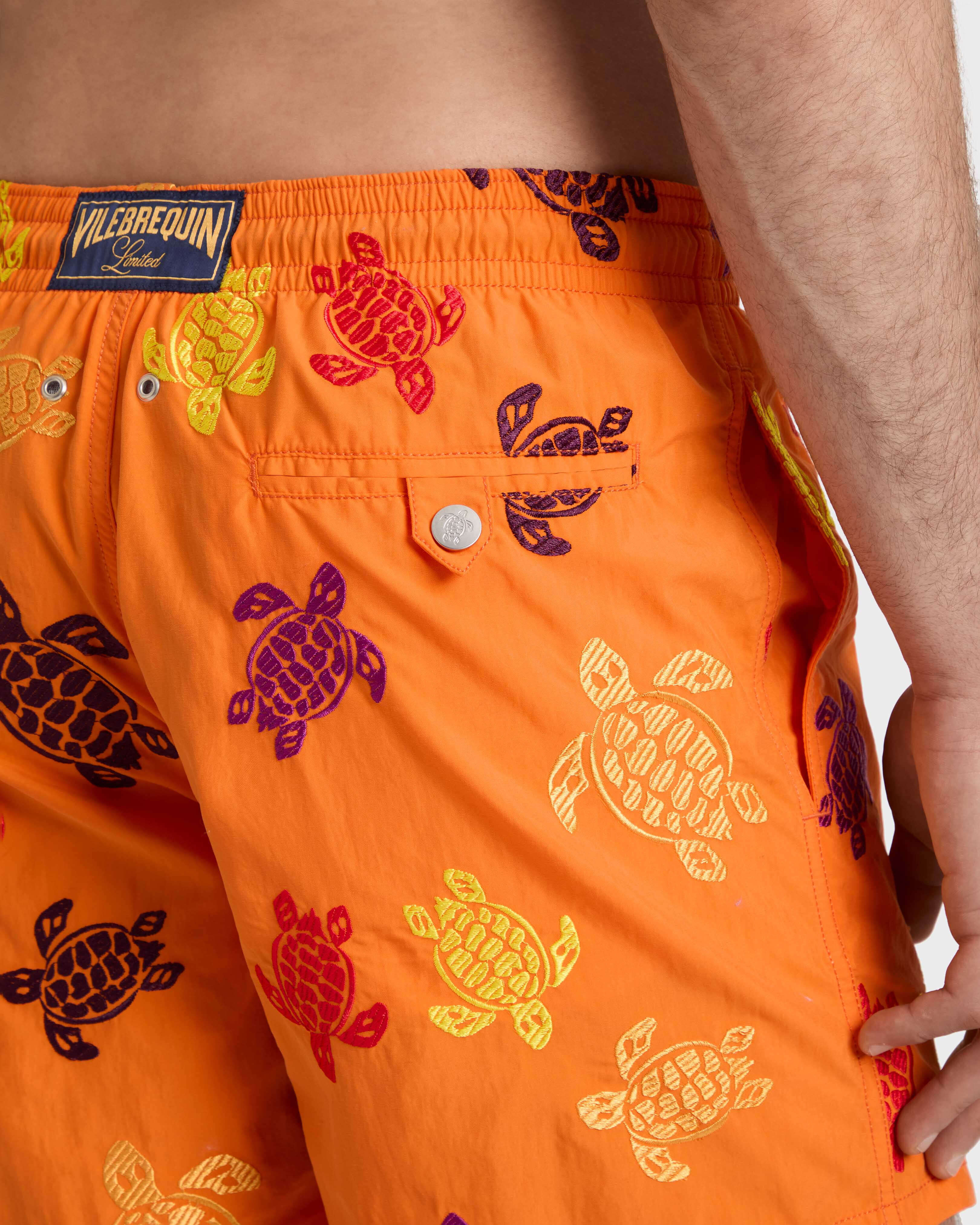 Ronde des Tortues Badeshorts mit Stickerei für Herren – Limitierte Serie APRICOT supp1 view