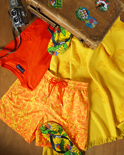 Men's swimsuit and yellow beach fouta