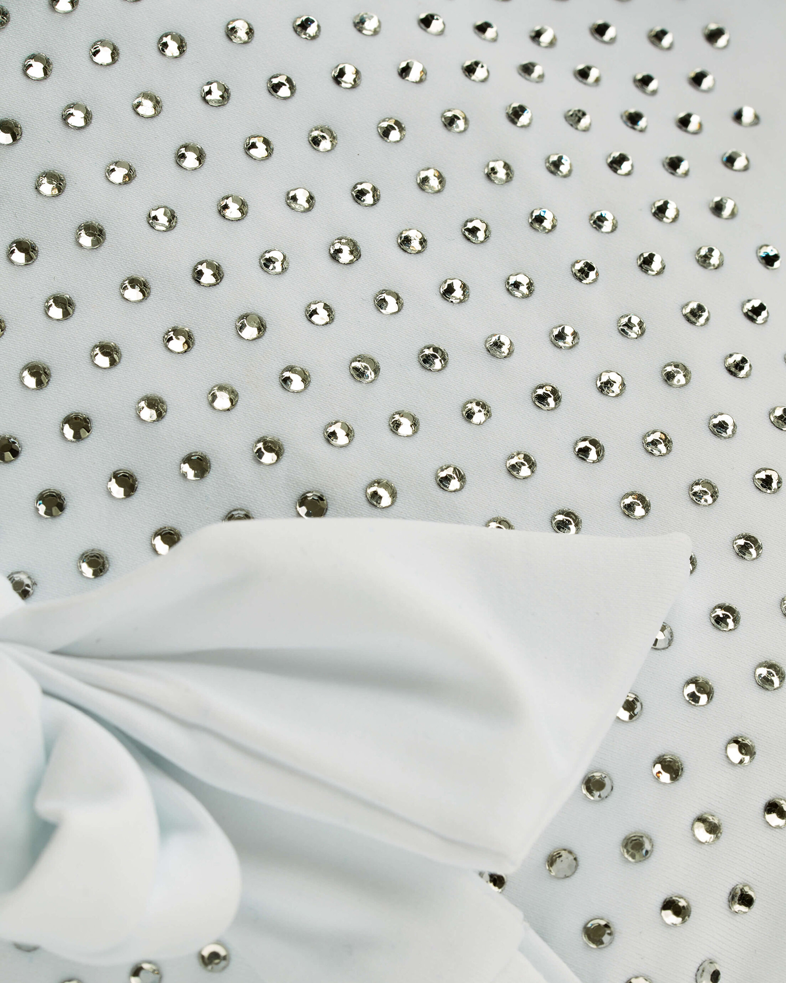 Focus Decorated crystals