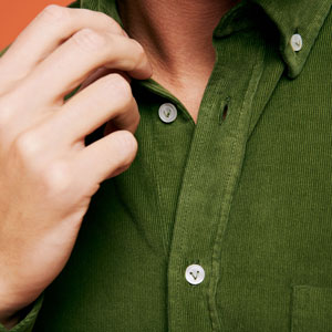 chemise en velours côtelé pour homme verte