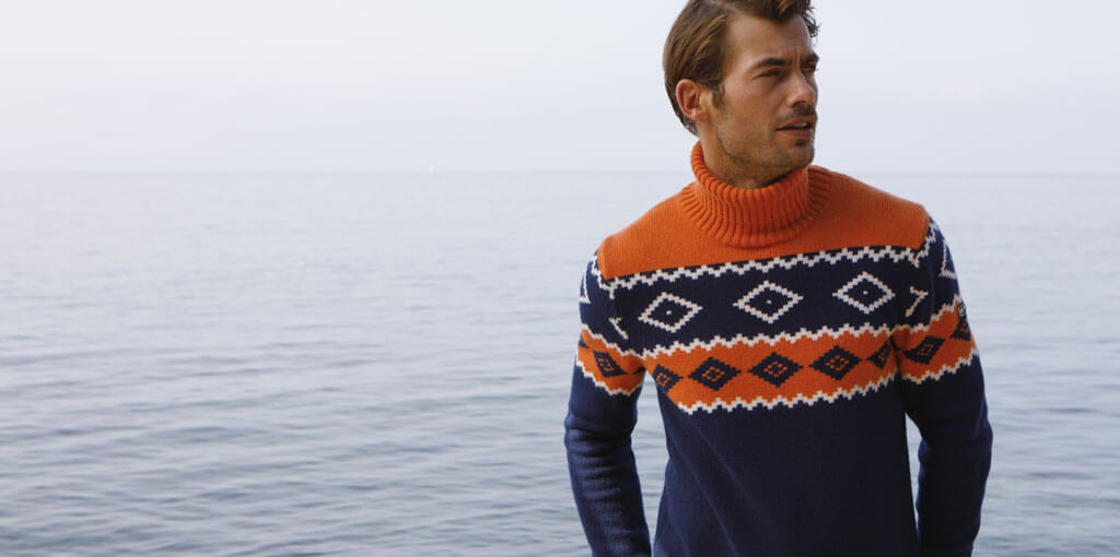 Cruise 23 man wearing a turtleneck wool sweater