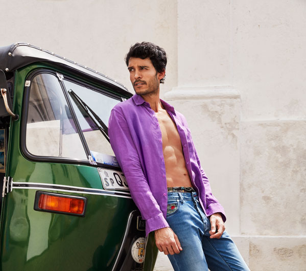 Man wearing a linen shirt Man wearing a linen shirt