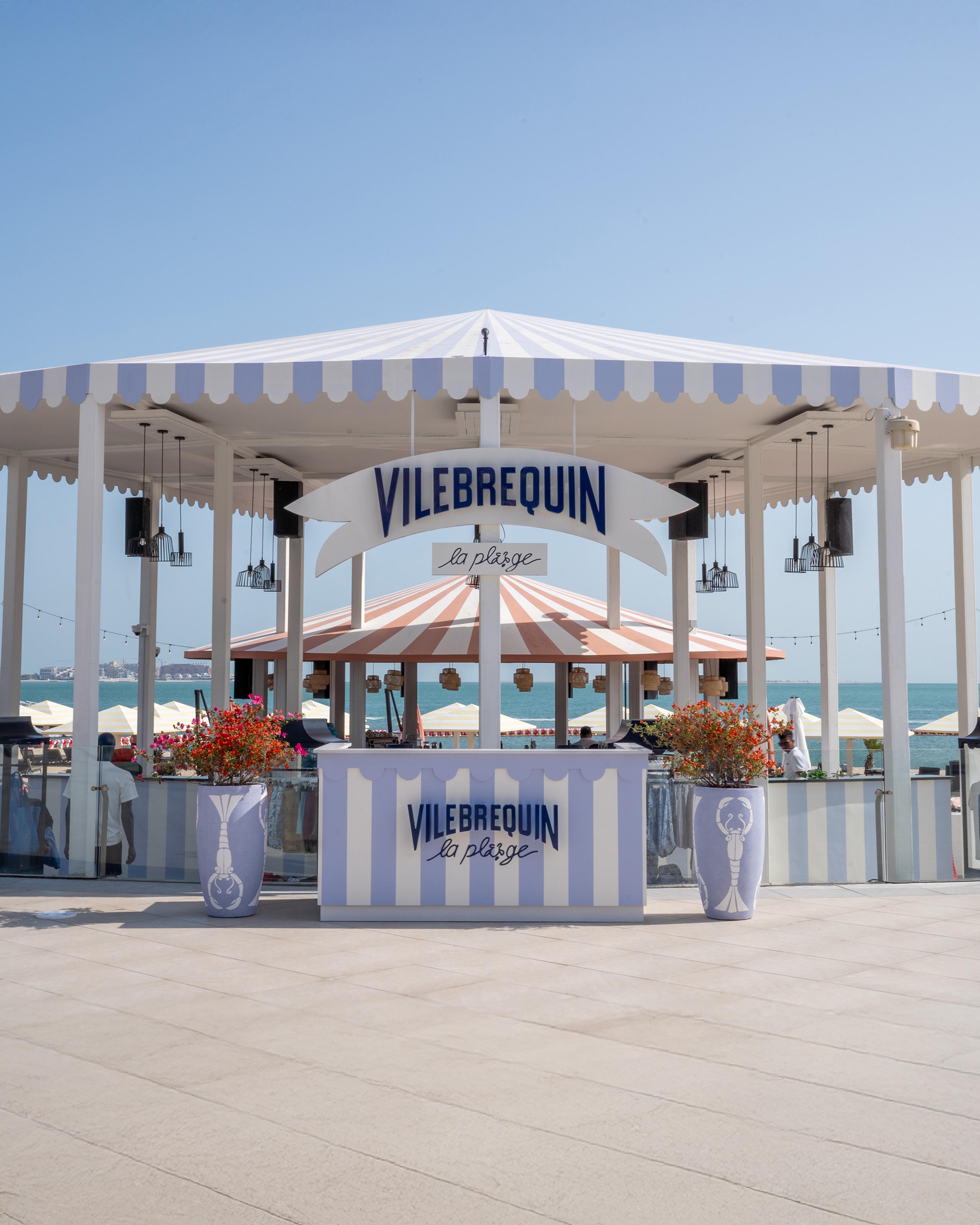 VILEBREQUIN LA PLAGE EN EL ST. REGIS DOHA VILEBREQUIN LA PLAGE EN EL ST. REGIS DOHA